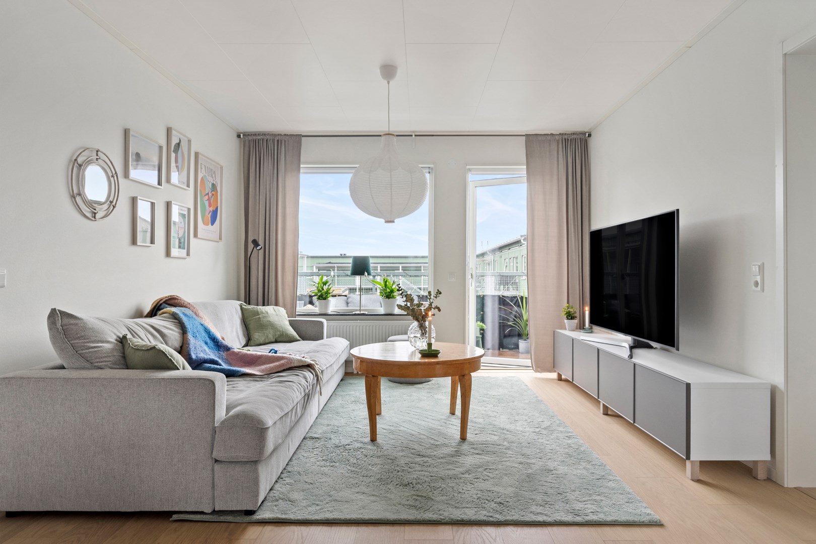 Bostadsbild från Hjulaxelvägen 146, Såld i Gunsta, Uppsala