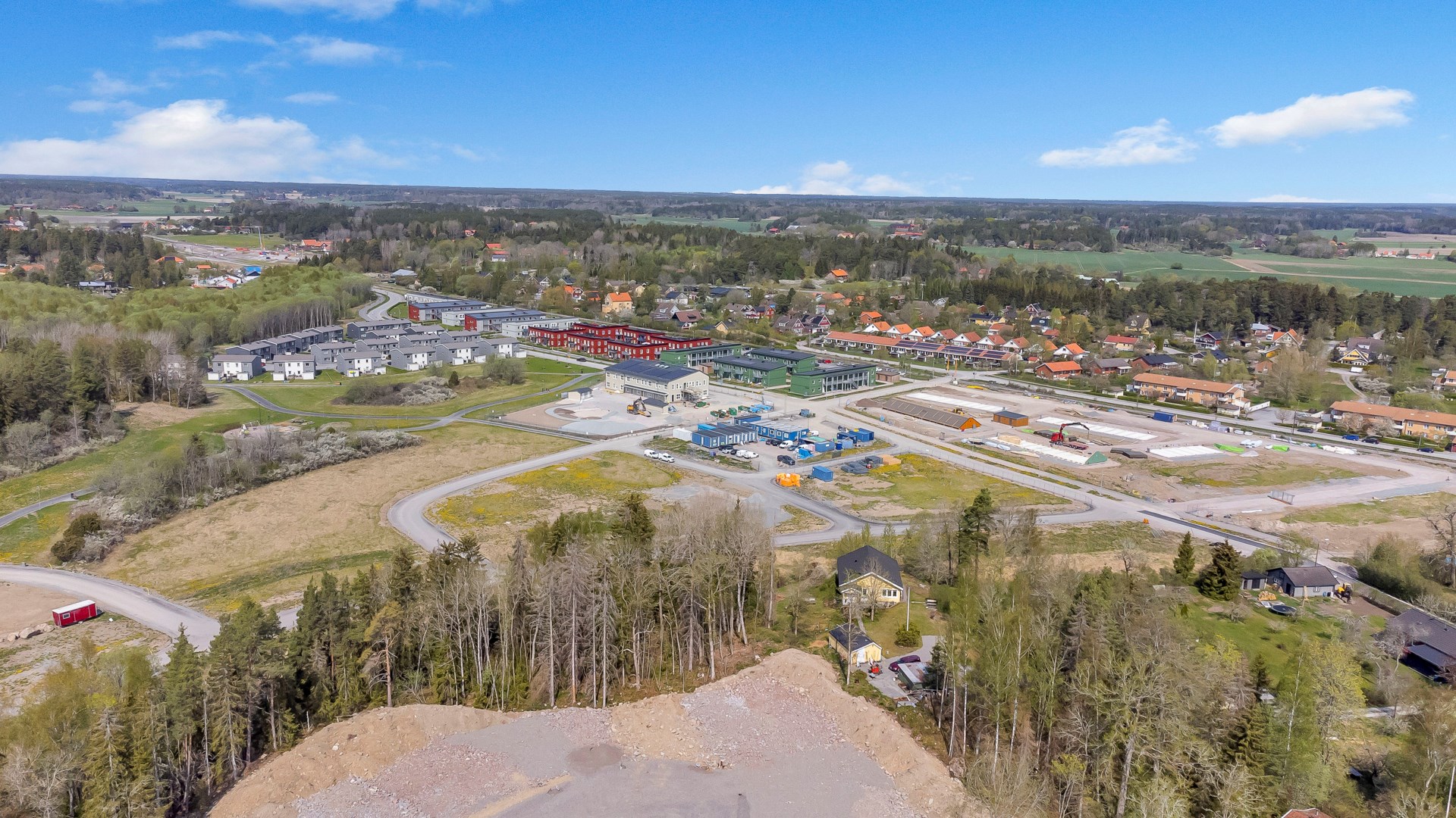 Bostadsbild från Hjulaxelvägen 146, Såld i Gunsta, Uppsala