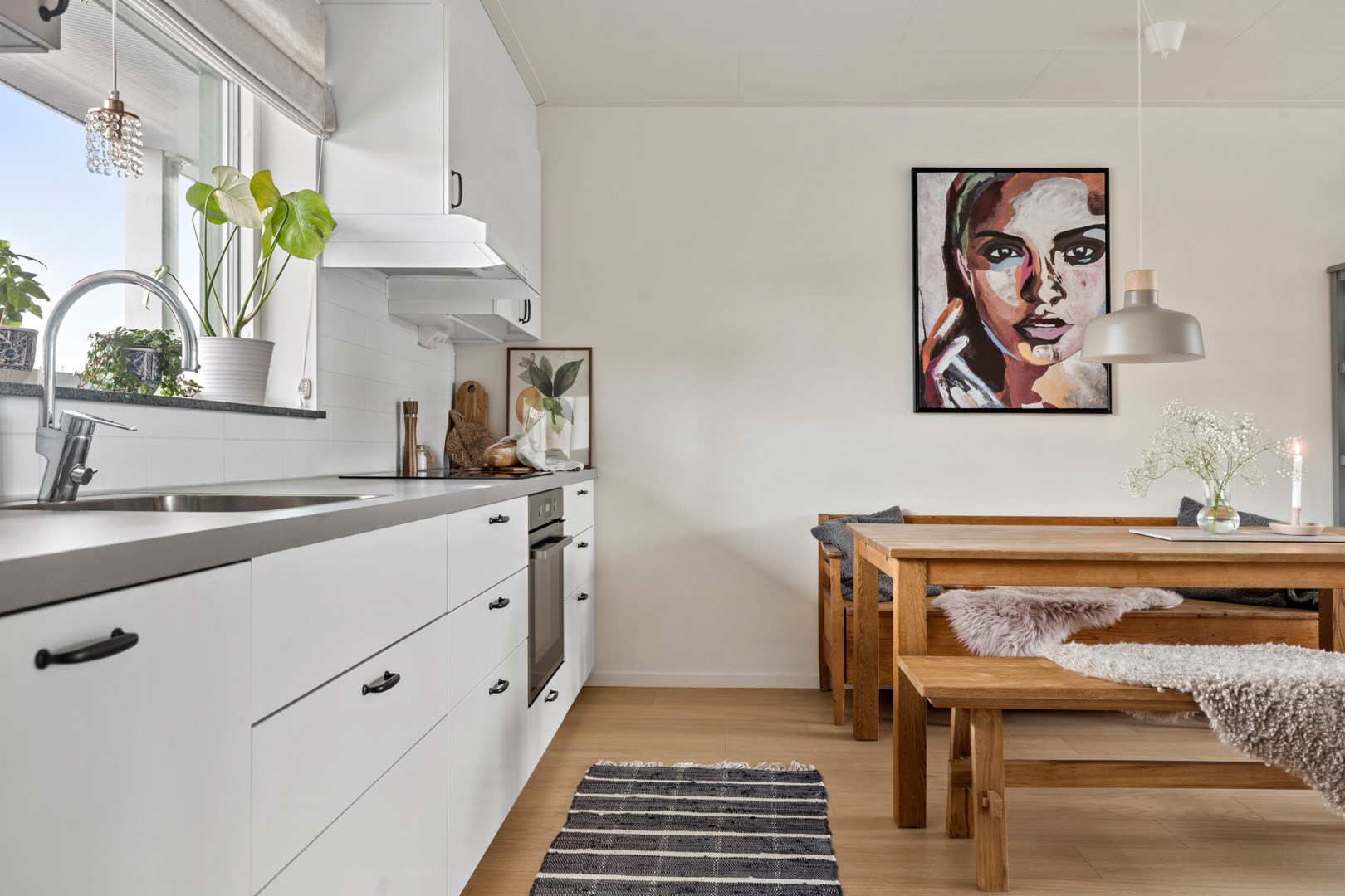 Bostadsbild från Hjulaxelvägen 146, Såld i Gunsta, Uppsala