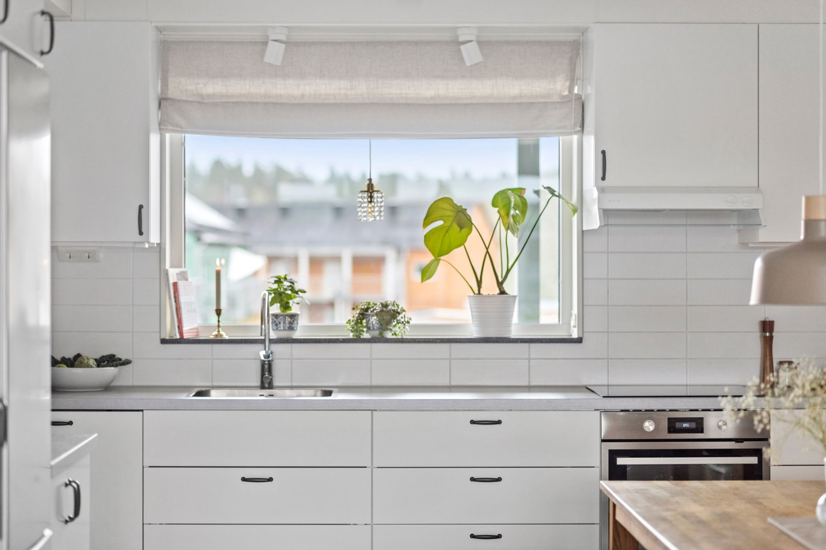 Bostadsbild från Hjulaxelvägen 146, Såld i Gunsta, Uppsala