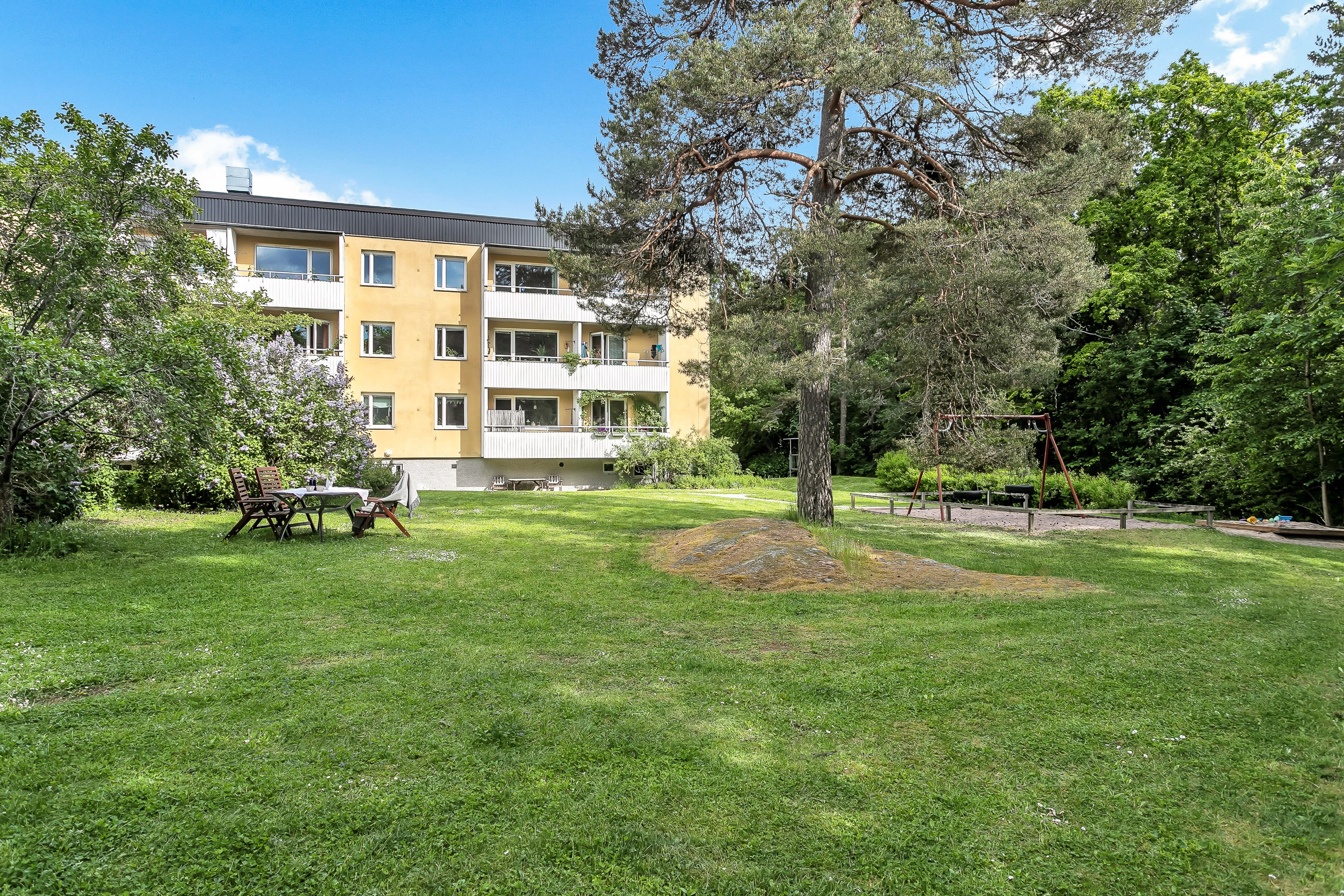 Bostadsbild från Granitvägen 24 E, Till salu i Eriksberg, Uppsala