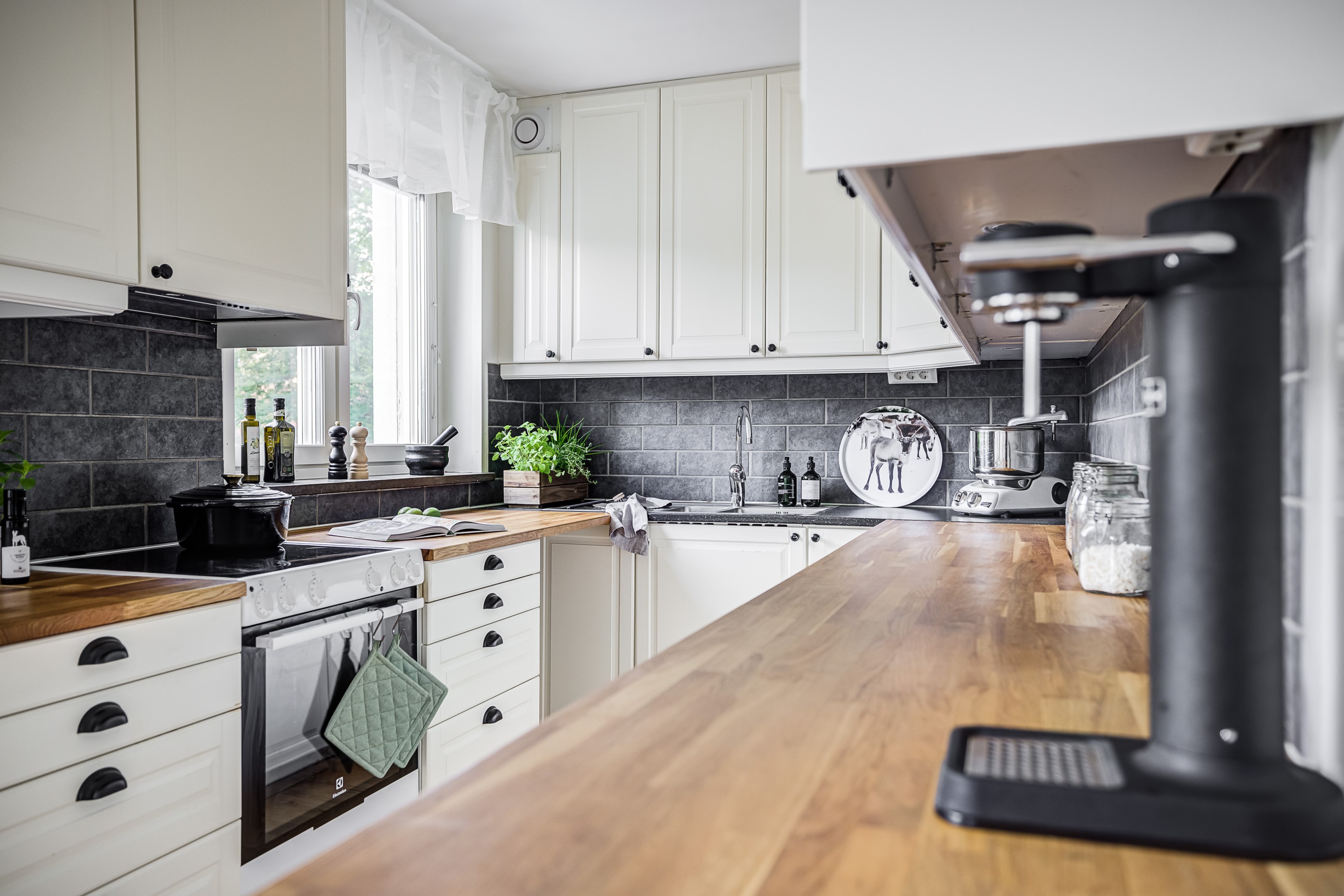 Bostadsbild från Granitvägen 24 E, Till salu i Eriksberg, Uppsala