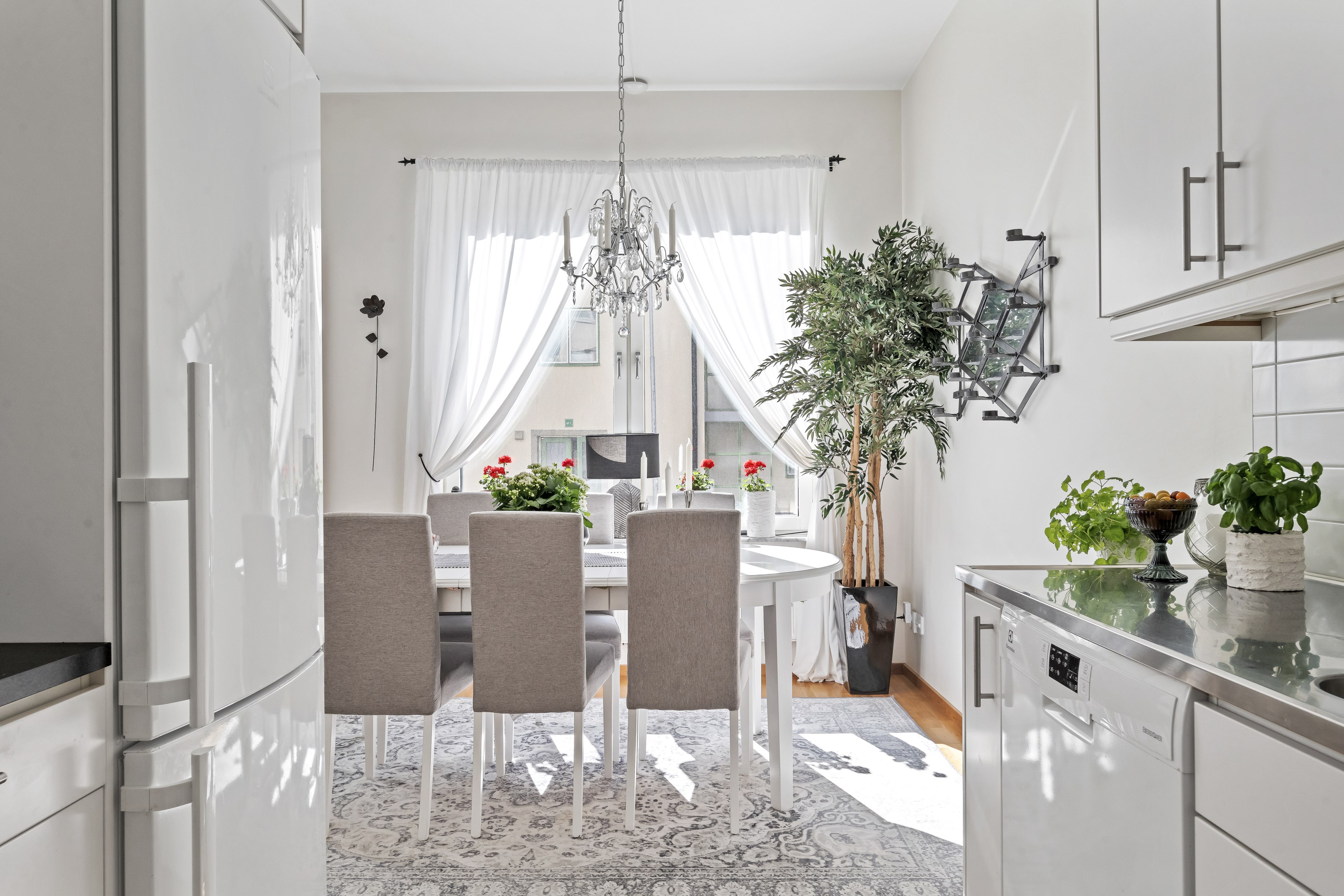 Bostadsbild från Eddagatan 1A, Såld i Centrum, Uppsala