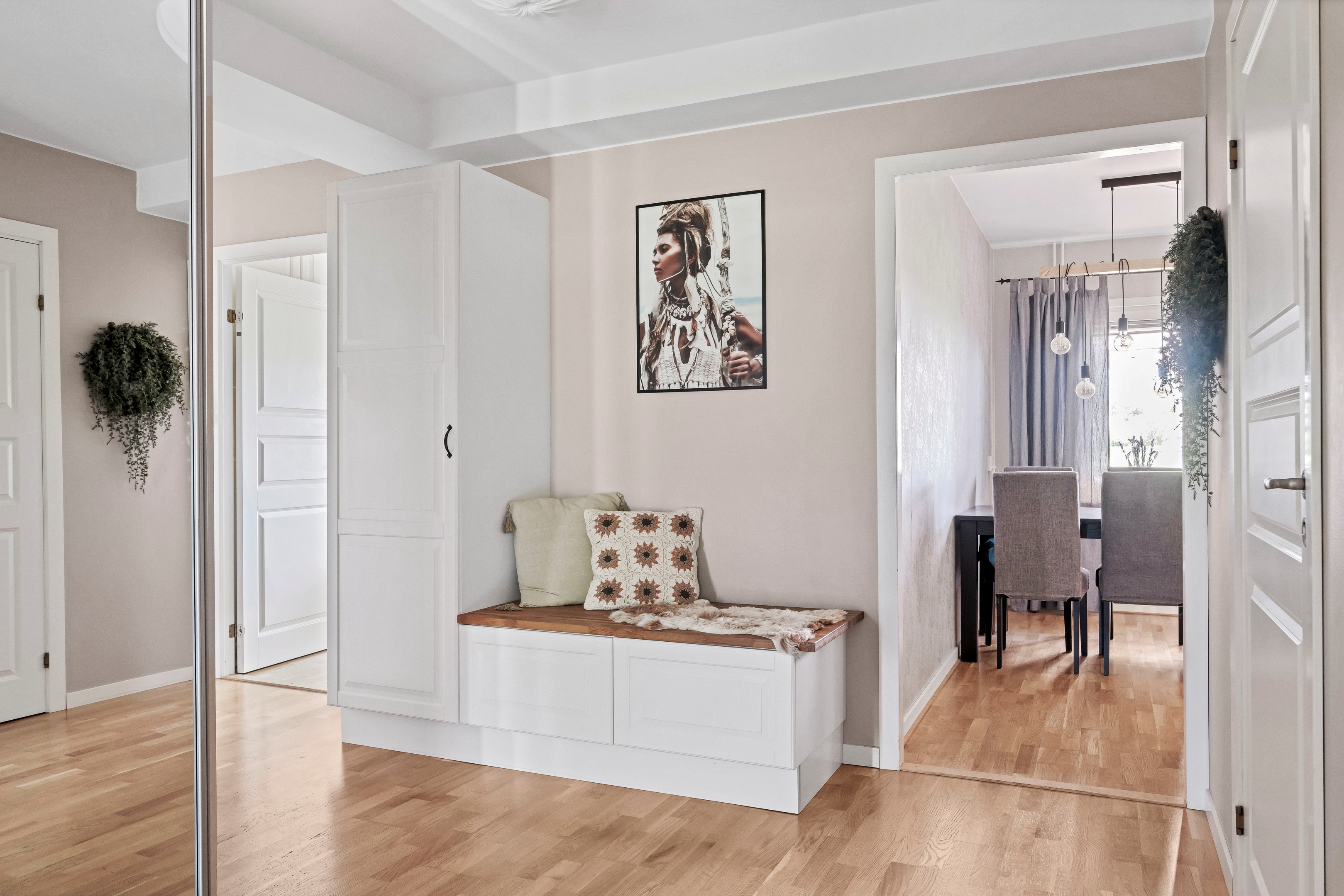 Bostadsbild från Vangsbyvägen 40, Såld i Vänge, Uppsala