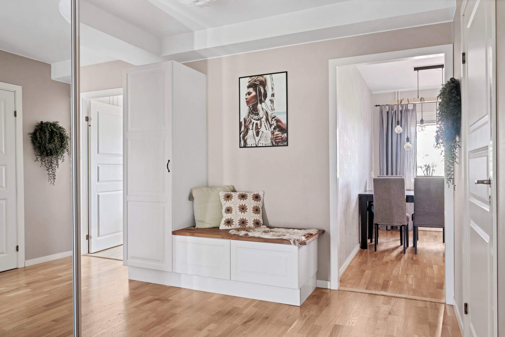 Bostadsbild från Vangsbyvägen 40, Såld i Vänge, Uppsala