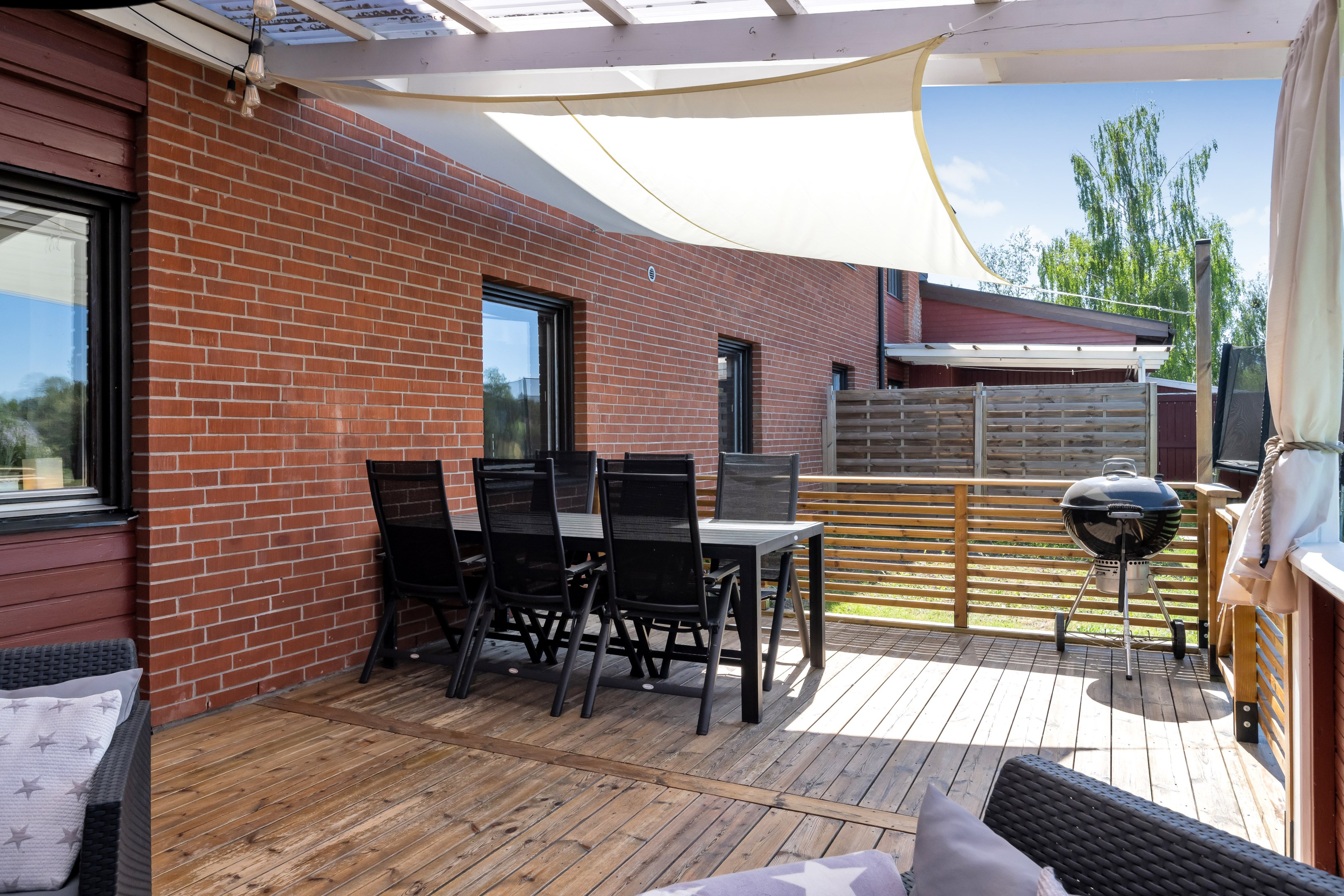 Bostadsbild från Vangsbyvägen 40, Såld i Vänge, Uppsala