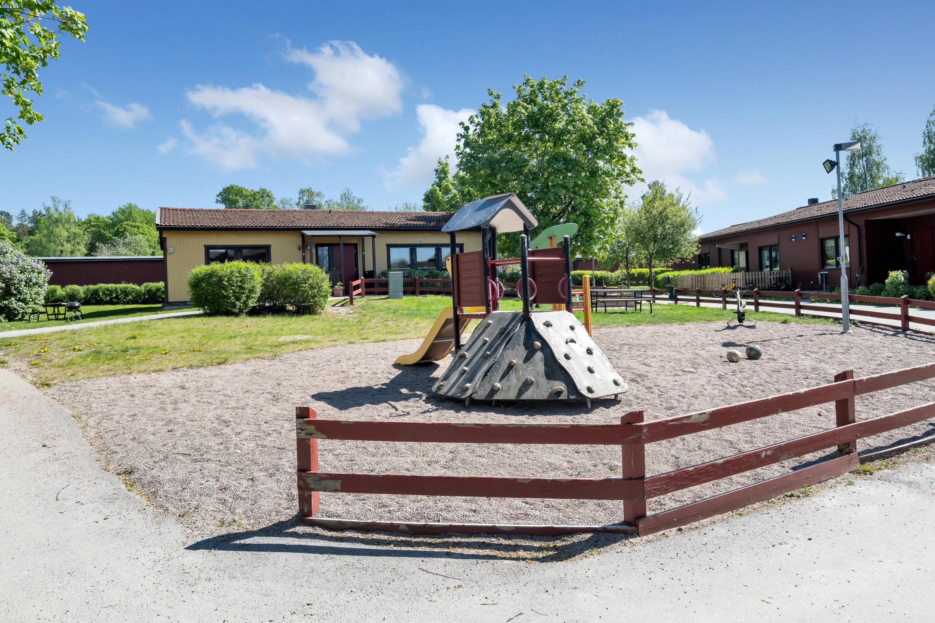 Bostadsbild från Vangsbyvägen 40, Såld i Vänge, Uppsala