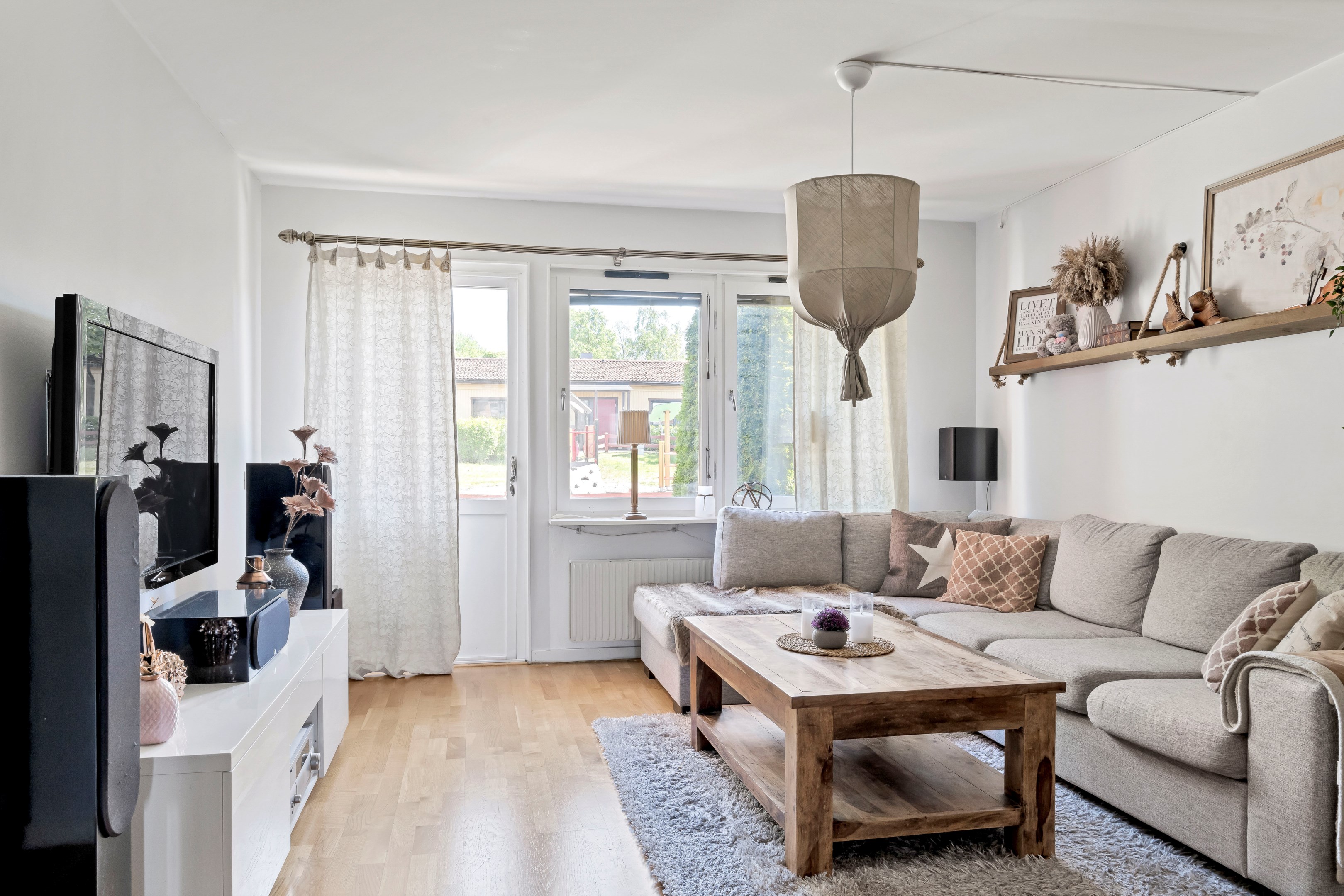 Bostadsbild från Vangsbyvägen 40, Såld i Vänge, Uppsala