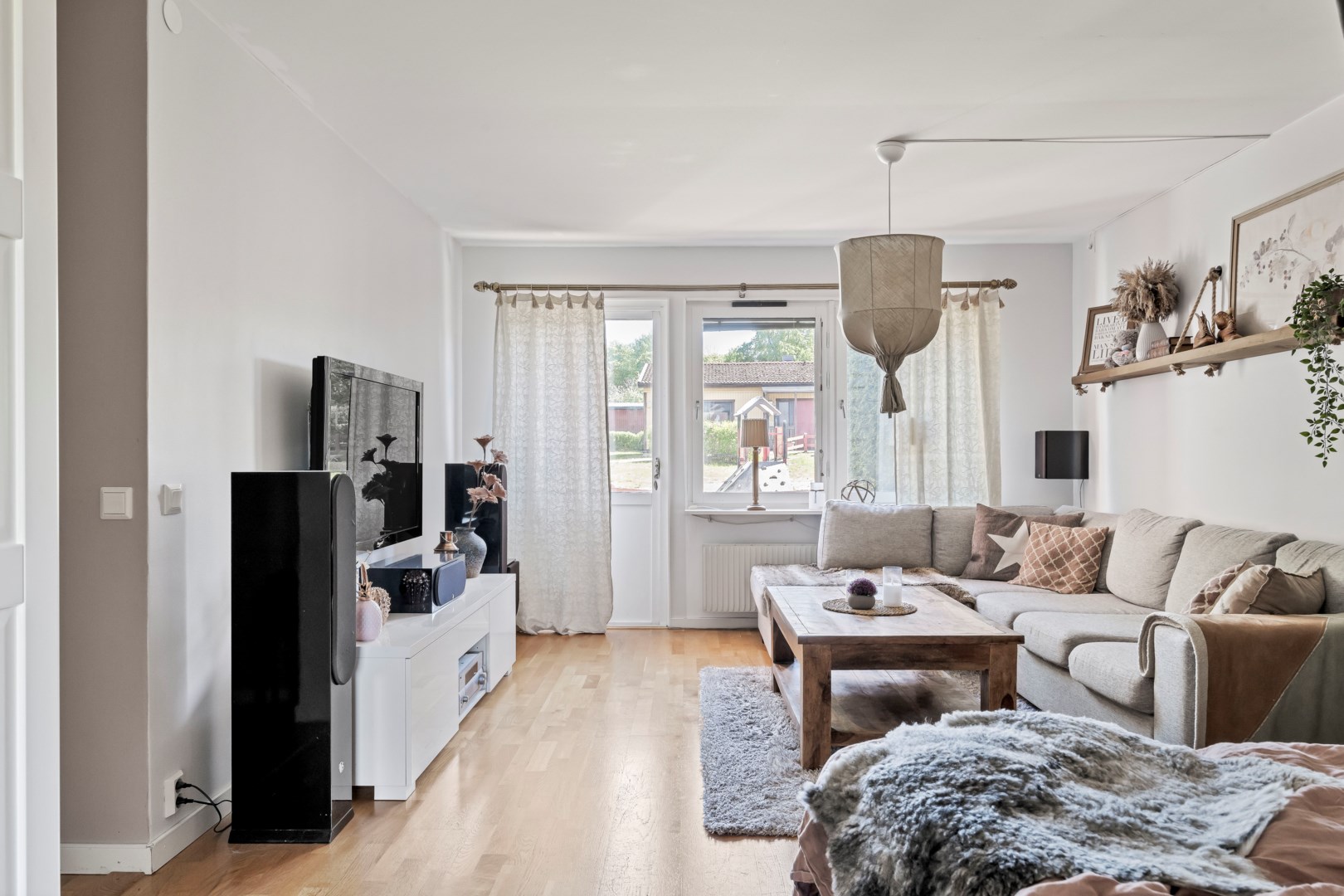 Bostadsbild från Vangsbyvägen 40, Såld i Vänge, Uppsala