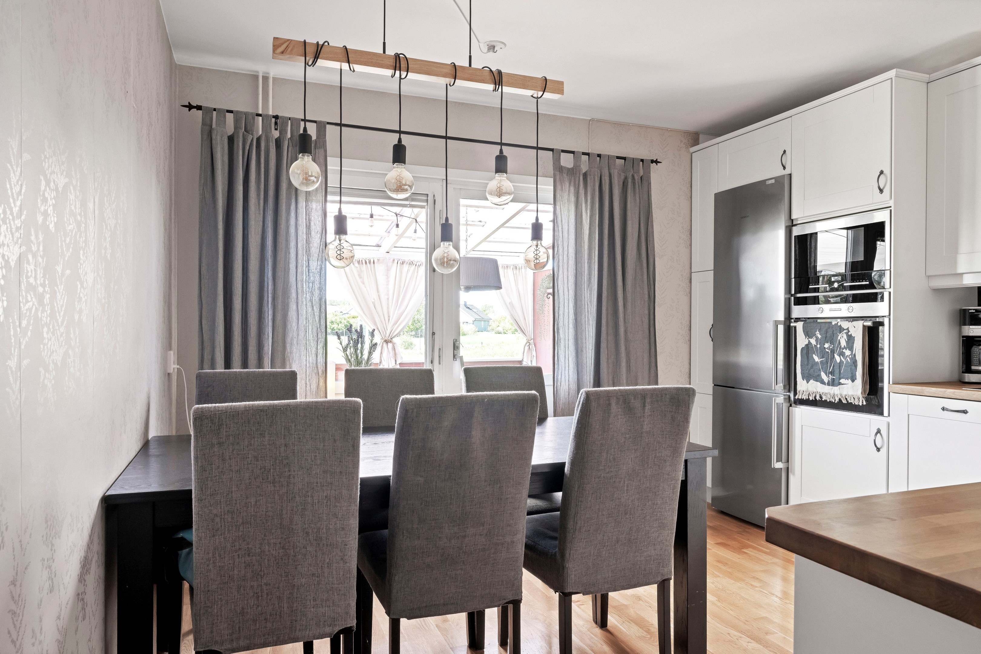 Bostadsbild från Vangsbyvägen 40, Såld i Vänge, Uppsala