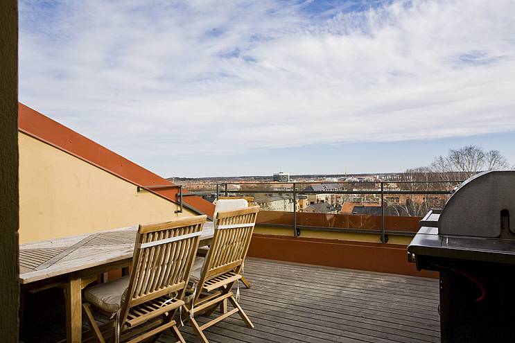 Bostadsbild från Kyrkogårdsgatan 23, Såld i Öfre Slotts, Uppsala