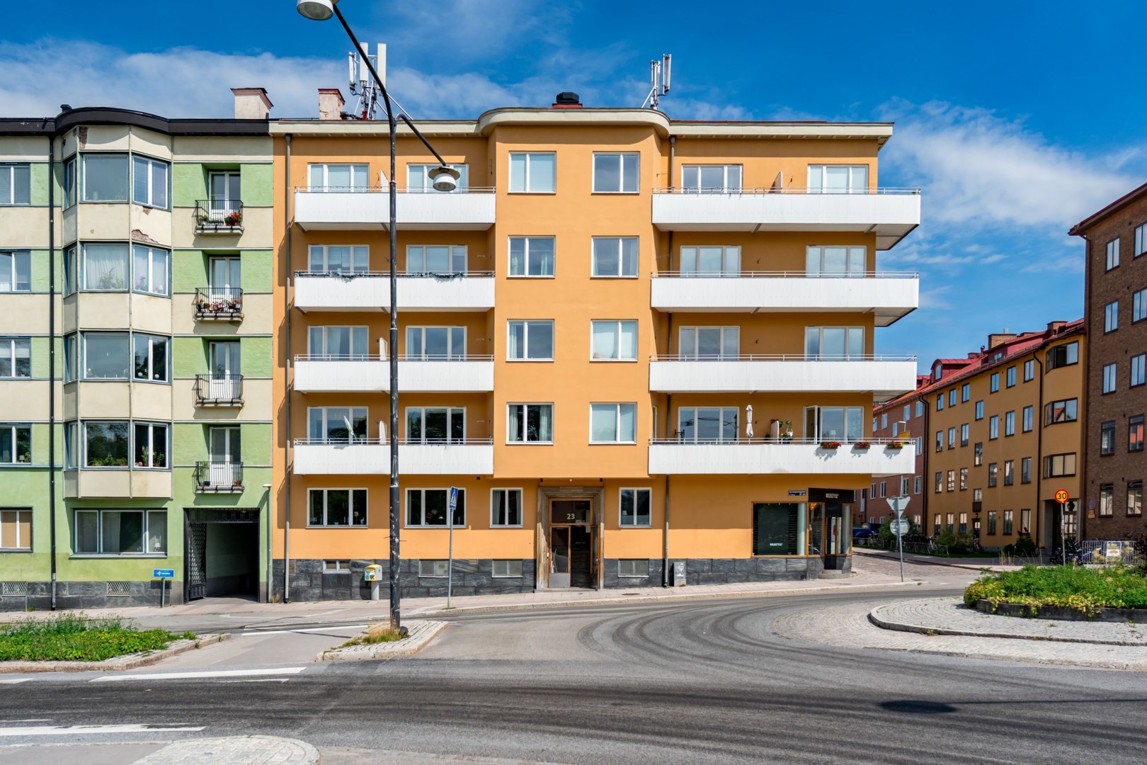 Bostadsbild från Kyrkogårdsgatan 23, Såld i Öfre Slotts, Uppsala
