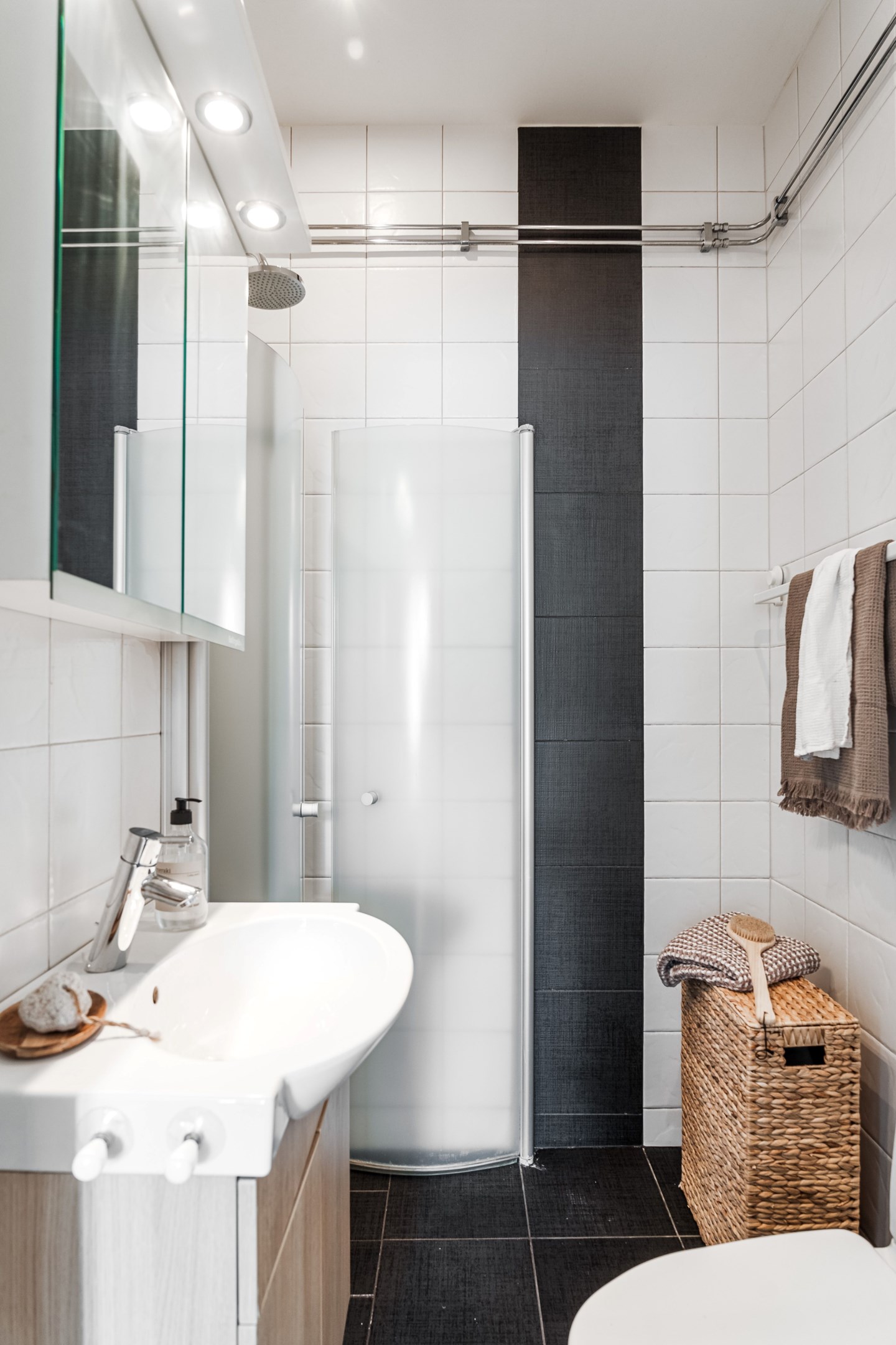 Bostadsbild från Kyrkogårdsgatan 23, Såld i Öfre Slotts, Uppsala