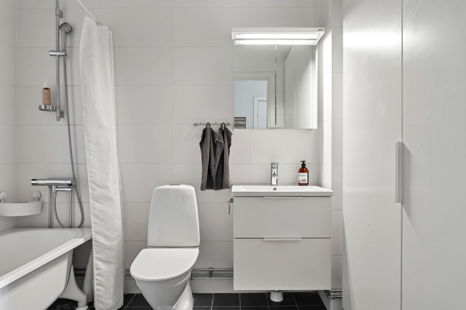 Bostadsbild från Torgny Segerstedts allé 34, Såld i Rosendal, Uppsala