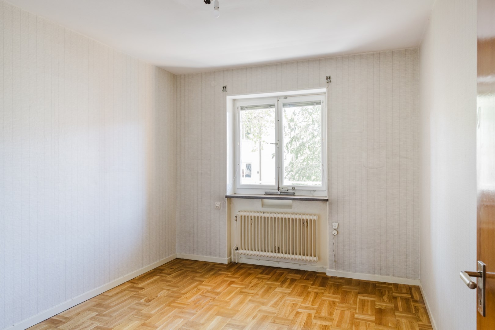 Sovrum ljusinsläpp från sydväst