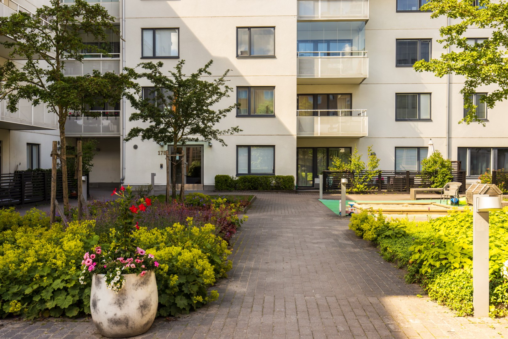 Bostadsbild från Serenadvägen 15, Såld i Nacka Forum, Nacka