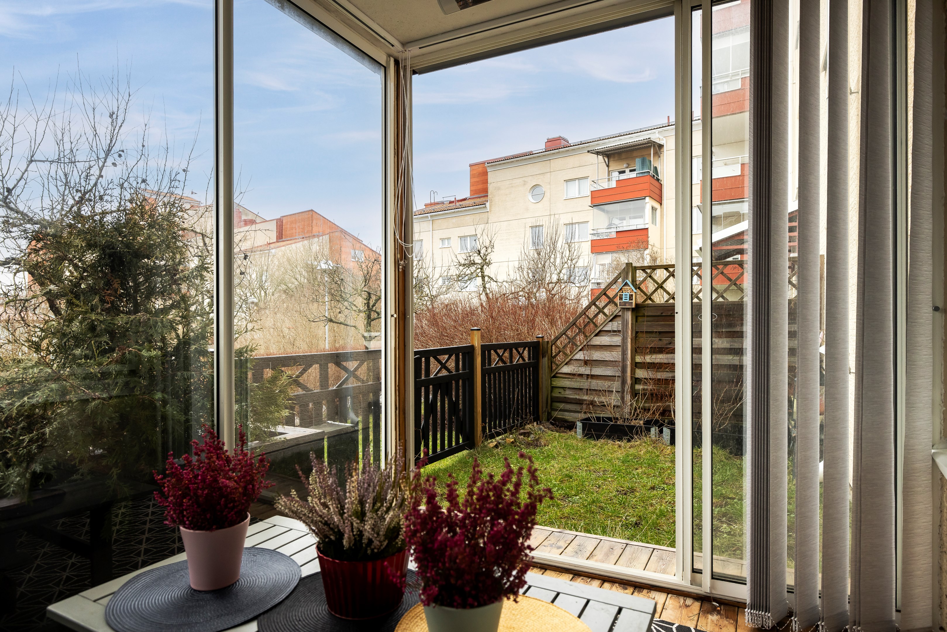 Bostadsbild från Fyrspannsvägen 44, Såld i Jarlaberg, Nacka