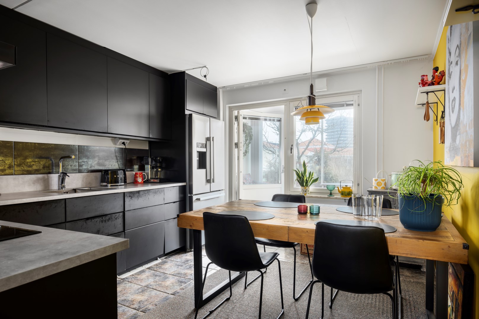 Bostadsbild från Fyrspannsvägen 44, Såld i Jarlaberg, Nacka