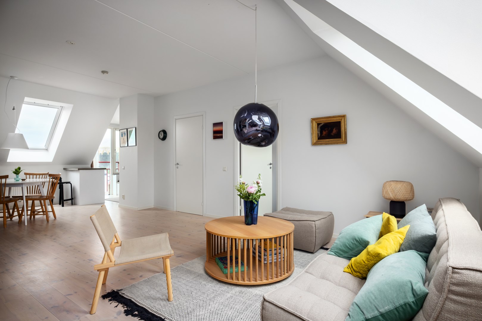 Bostadsbild från Järla Gårdsväg 11, Vindslägenhet, Såld i Järla sjö, Nacka