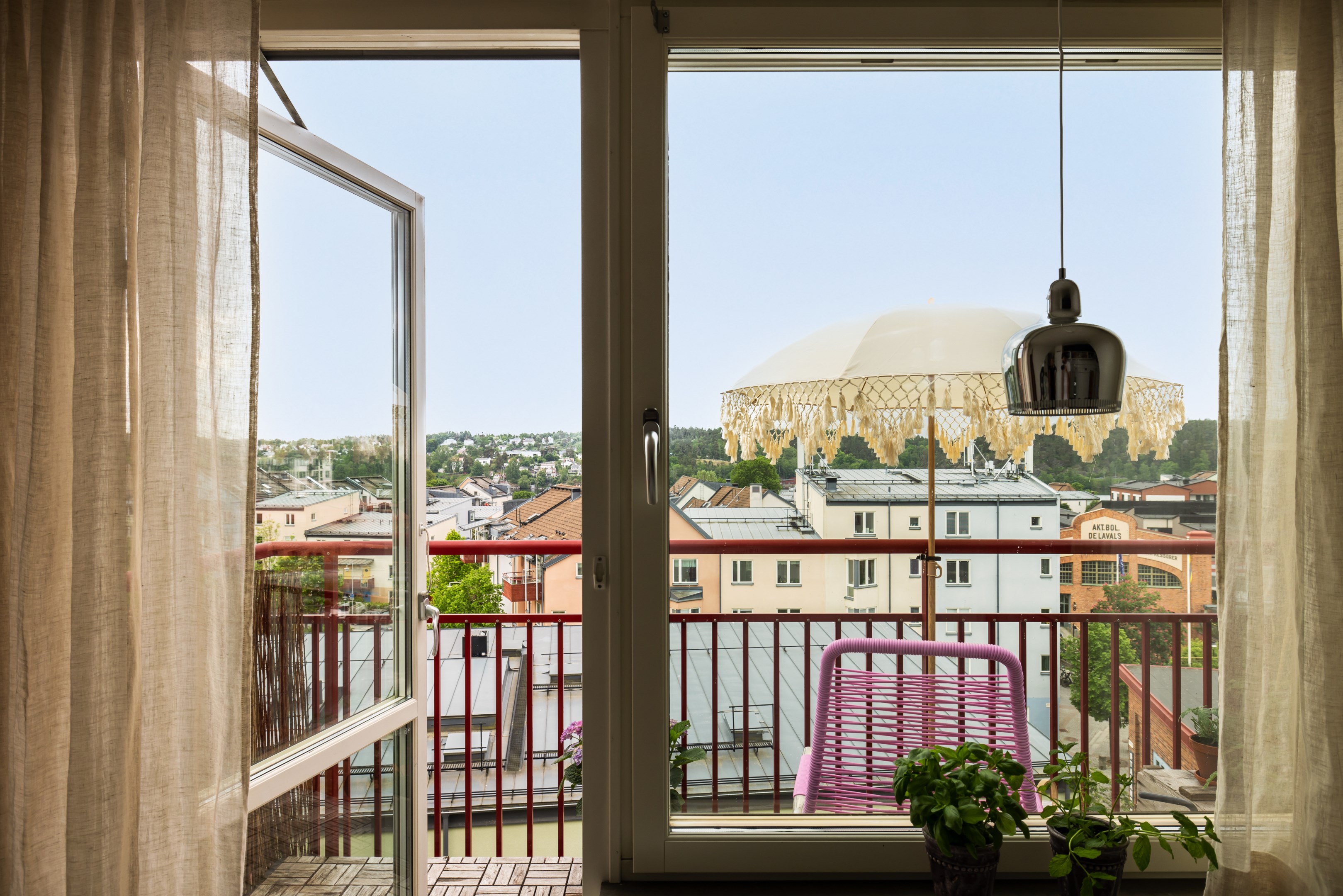 Bostadsbild från Järla Gårdsväg 11, Vindslägenhet, Såld i Järla sjö, Nacka