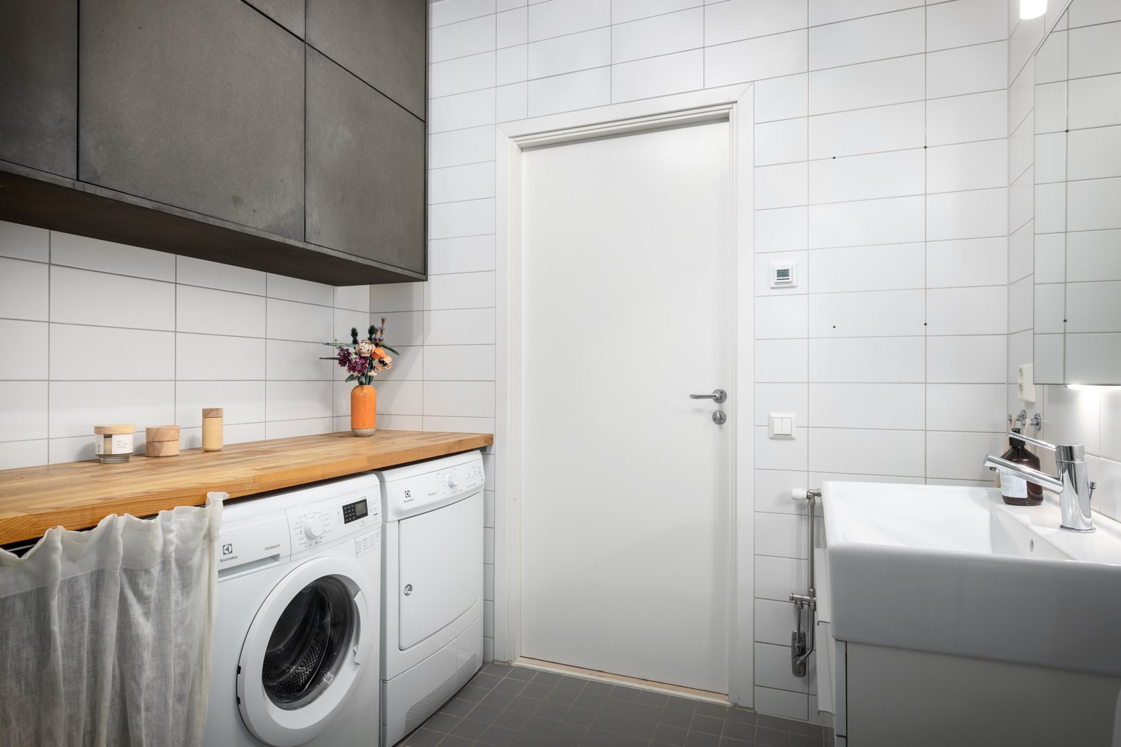 Bostadsbild från Järla Gårdsväg 11, Vindslägenhet, Såld i Järla sjö, Nacka