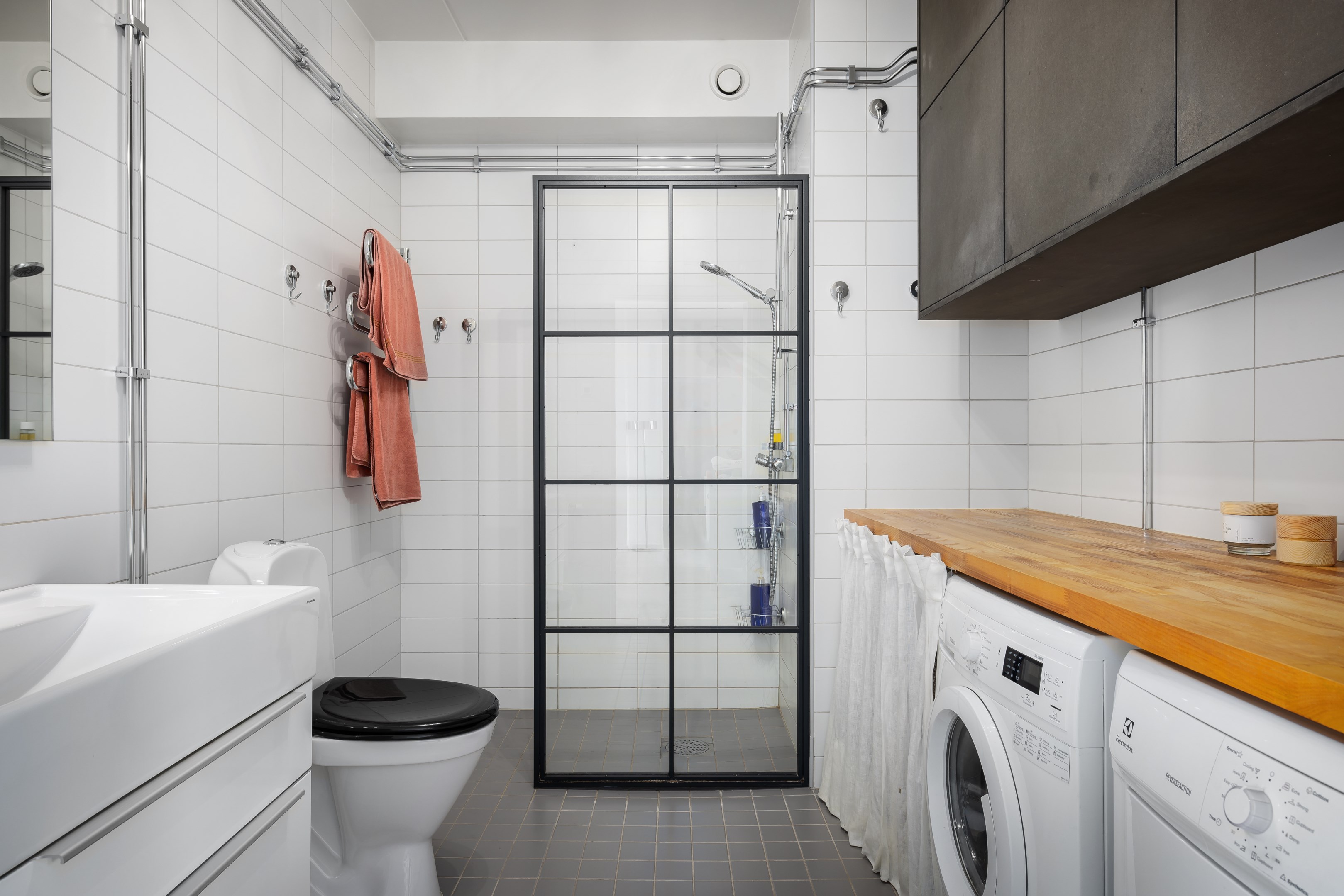 Bostadsbild från Järla Gårdsväg 11, Vindslägenhet, Såld i Järla sjö, Nacka