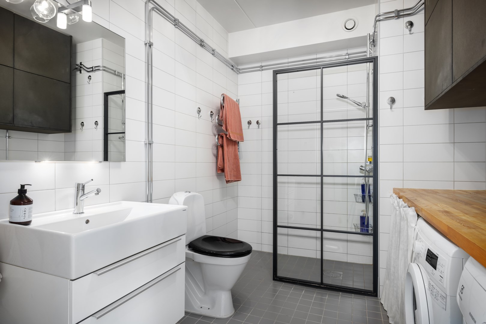 Bostadsbild från Järla Gårdsväg 11, Vindslägenhet, Såld i Järla sjö, Nacka