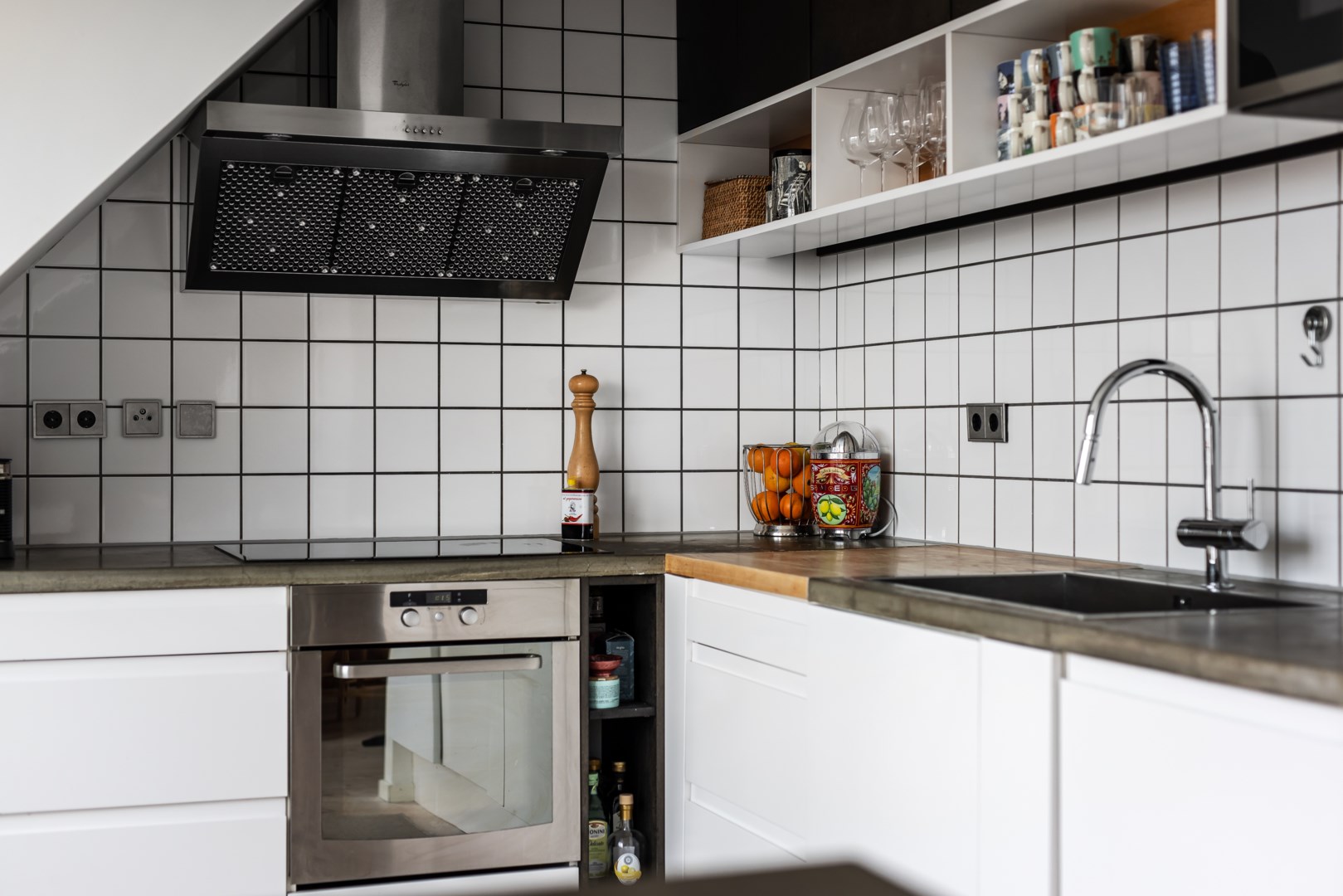 Bostadsbild från Järla Gårdsväg 11, Vindslägenhet, Såld i Järla sjö, Nacka