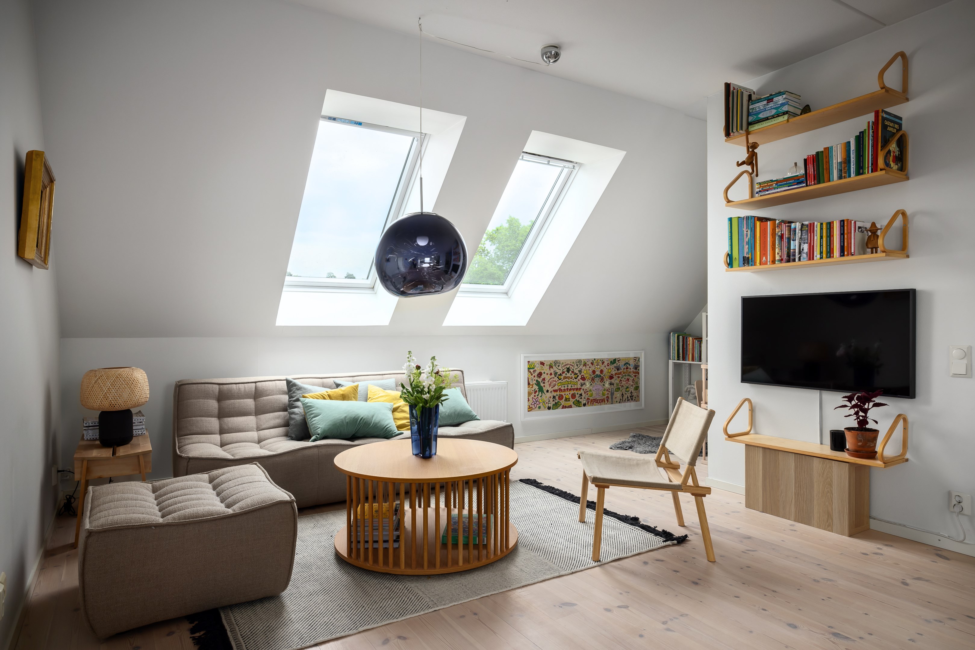 Bostadsbild från Järla Gårdsväg 11, Vindslägenhet, Såld i Järla sjö, Nacka