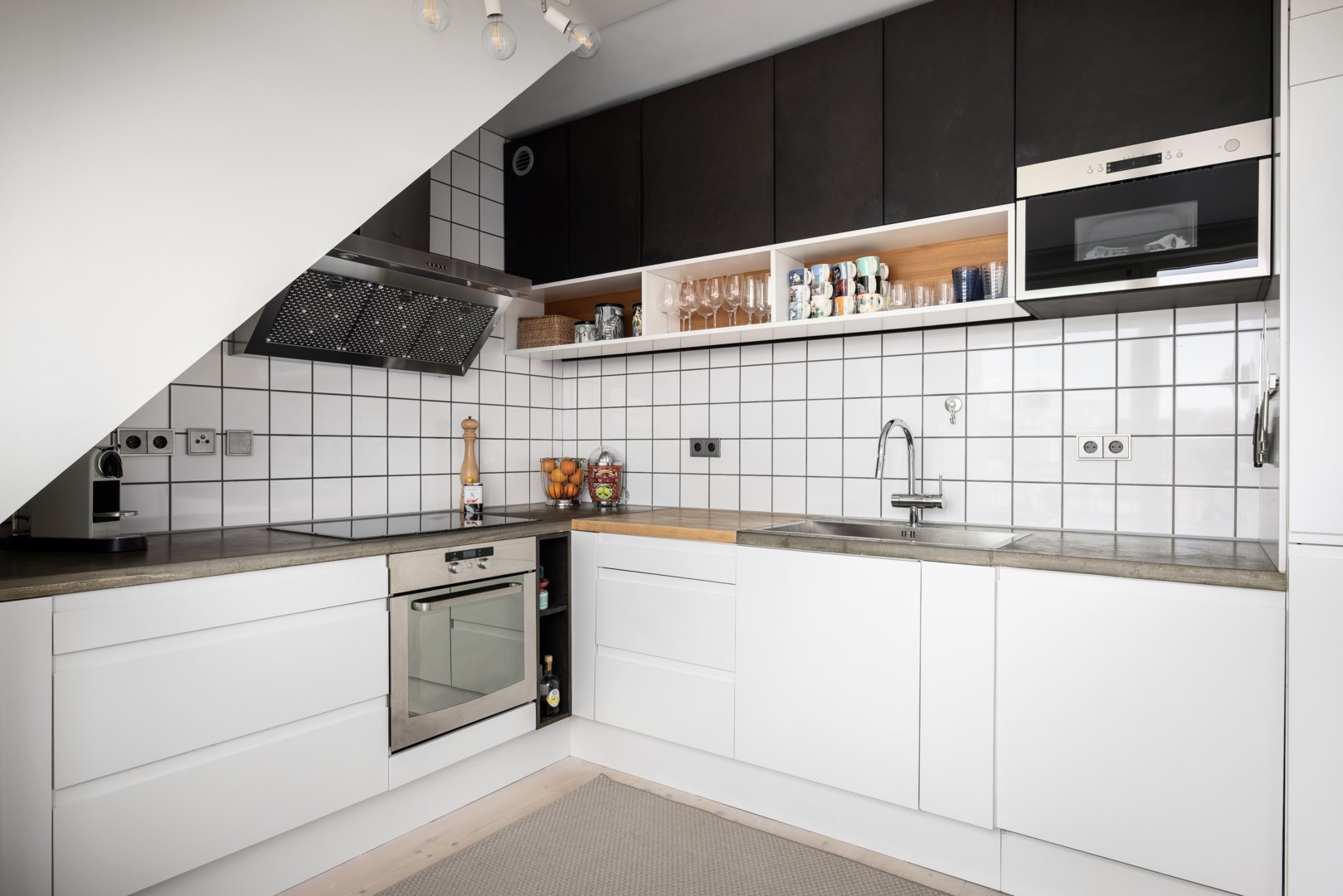 Bostadsbild från Järla Gårdsväg 11, Vindslägenhet, Såld i Järla sjö, Nacka