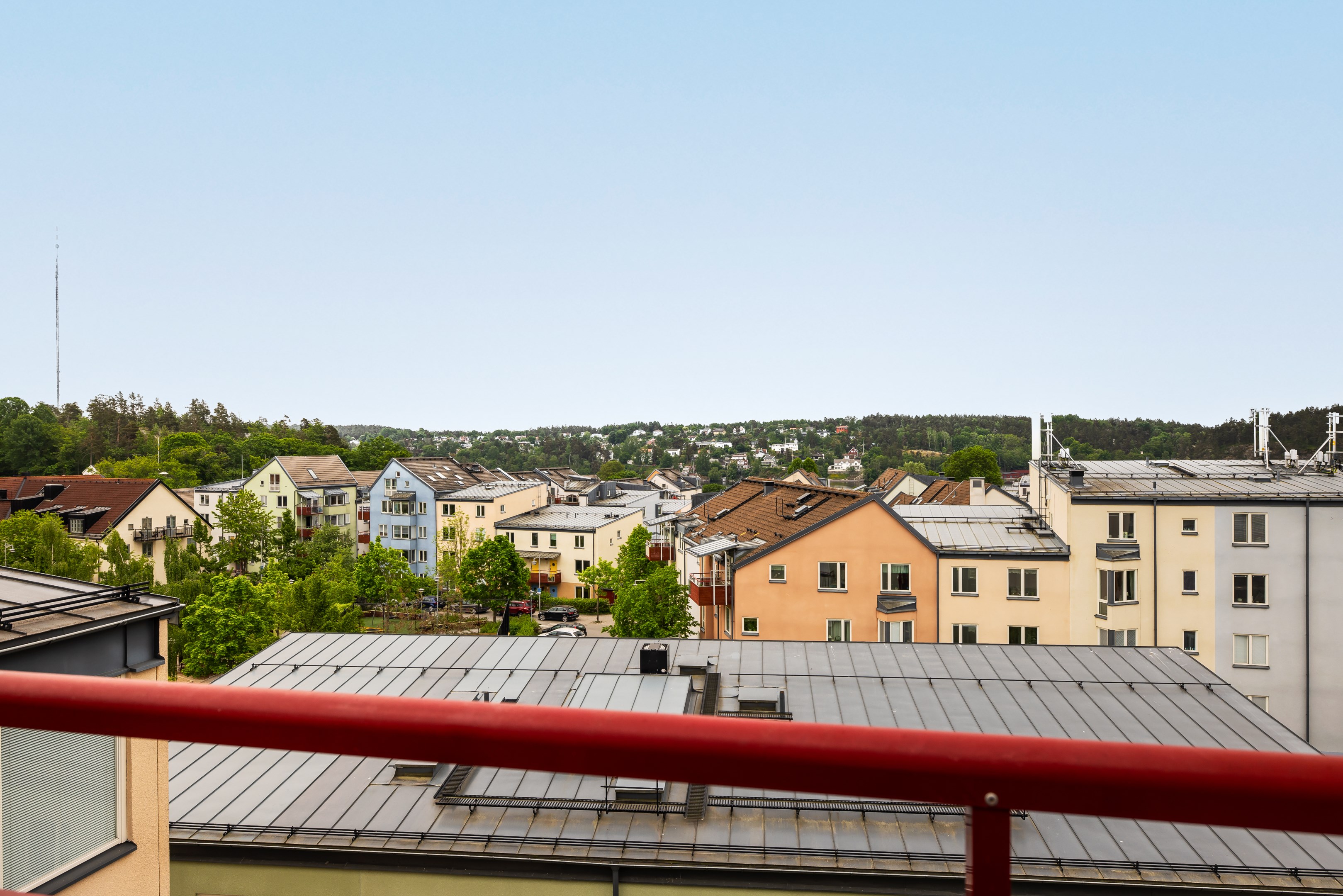 Bostadsbild från Järla Gårdsväg 11, Vindslägenhet, Såld i Järla sjö, Nacka