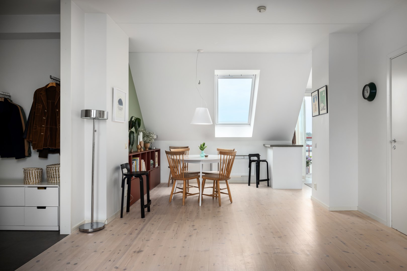 Bostadsbild från Järla Gårdsväg 11, Vindslägenhet, Såld i Järla sjö, Nacka