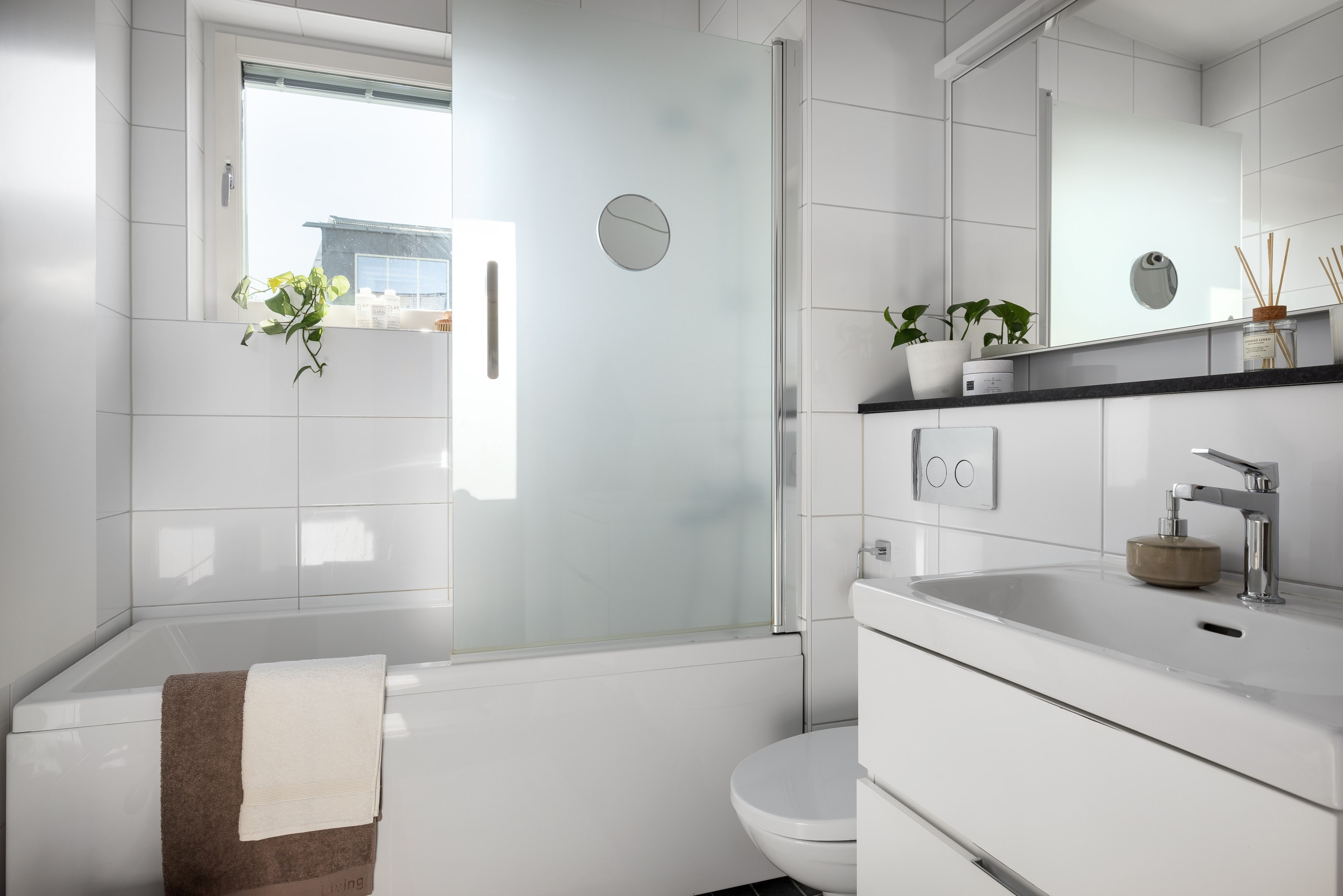 Bostadsbild från Hebbes gränd 20, Såld i Järla sjö, Nacka