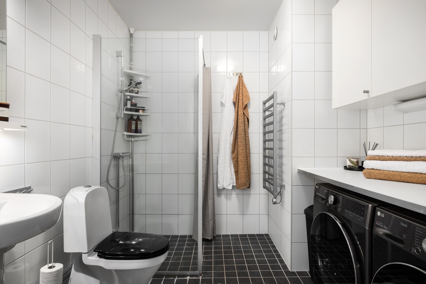 Bostadsbild från Publikvägen 9, 1 tr, Såld i Porslinskvarteren, Värmdö