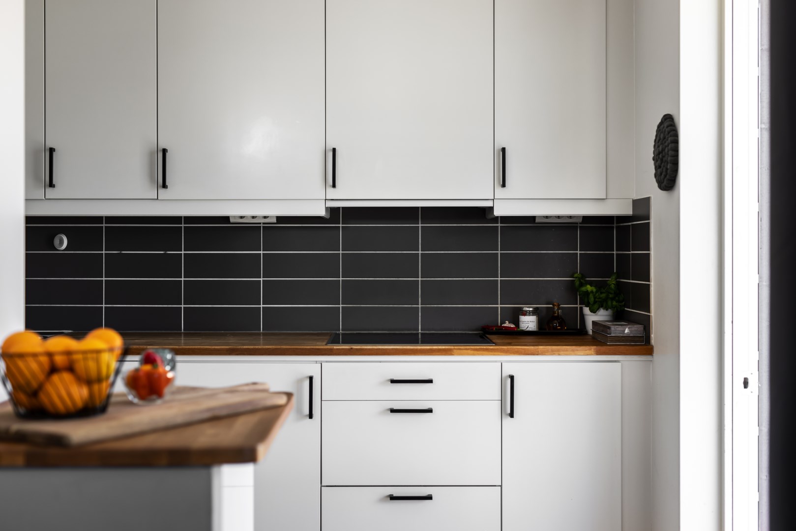 Bostadsbild från Publikvägen 9, 1 tr, Såld i Porslinskvarteren, Värmdö