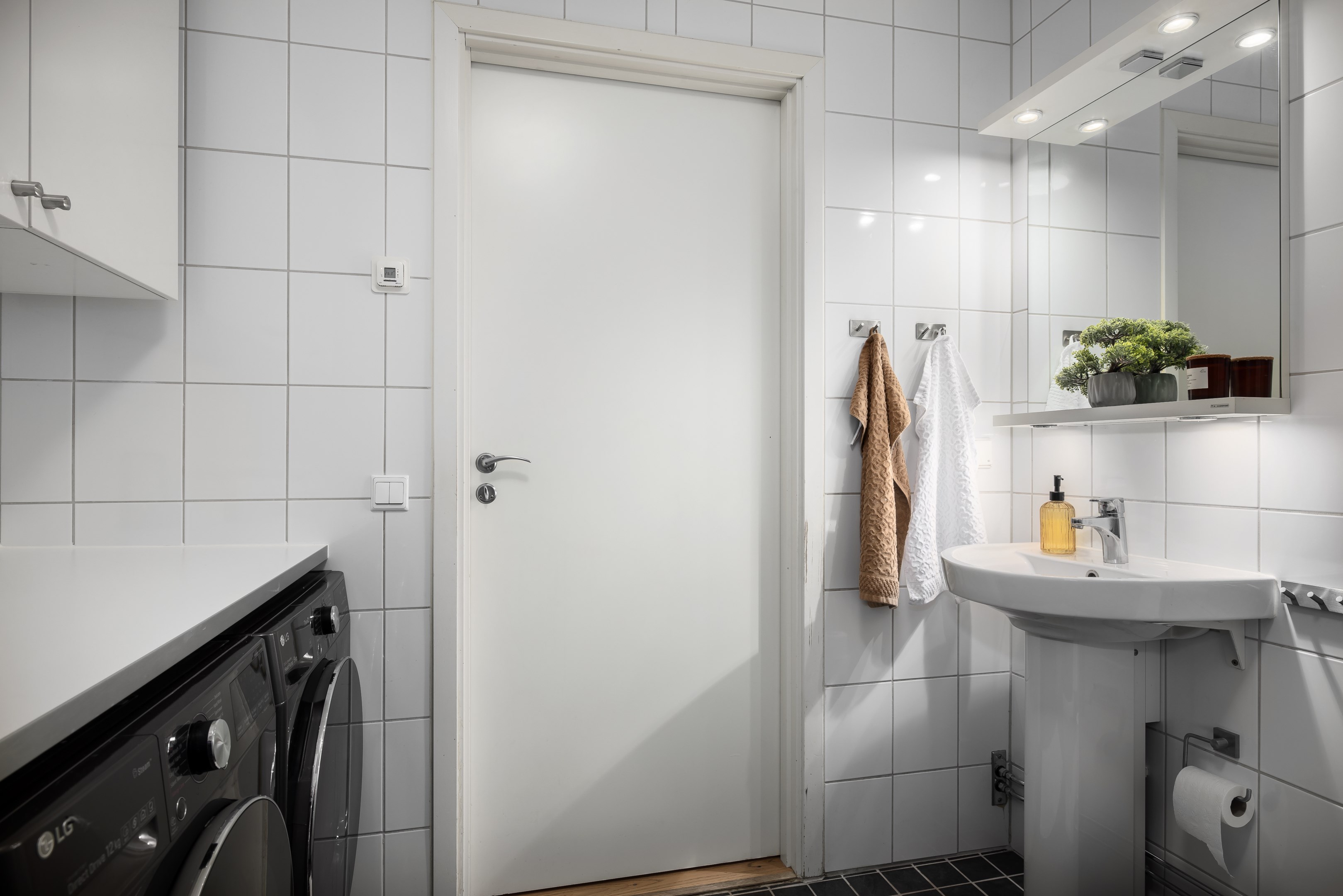 Bostadsbild från Publikvägen 9, 1 tr, Såld i Porslinskvarteren, Värmdö