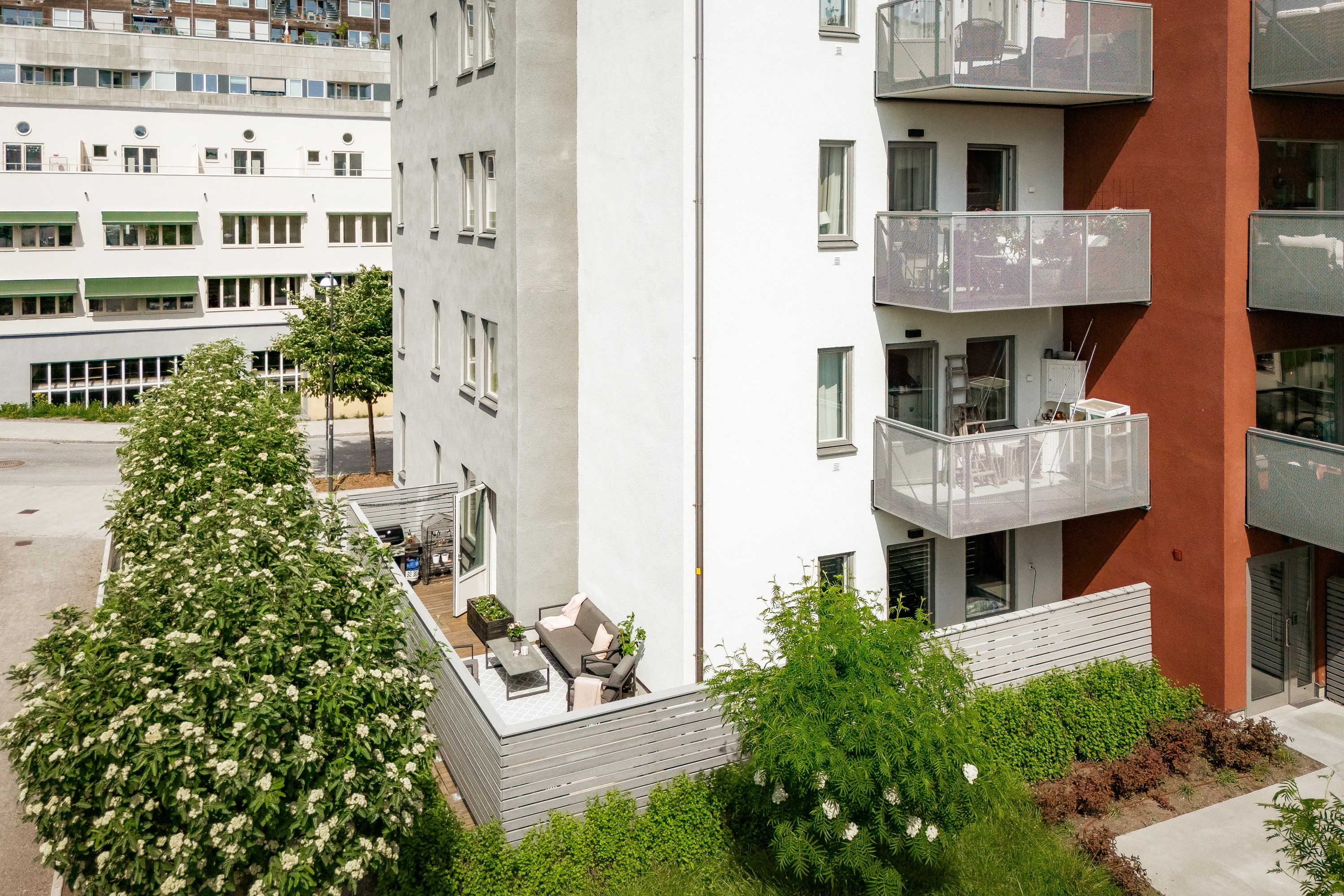 Fantastisk uteplats i perfekt solläge