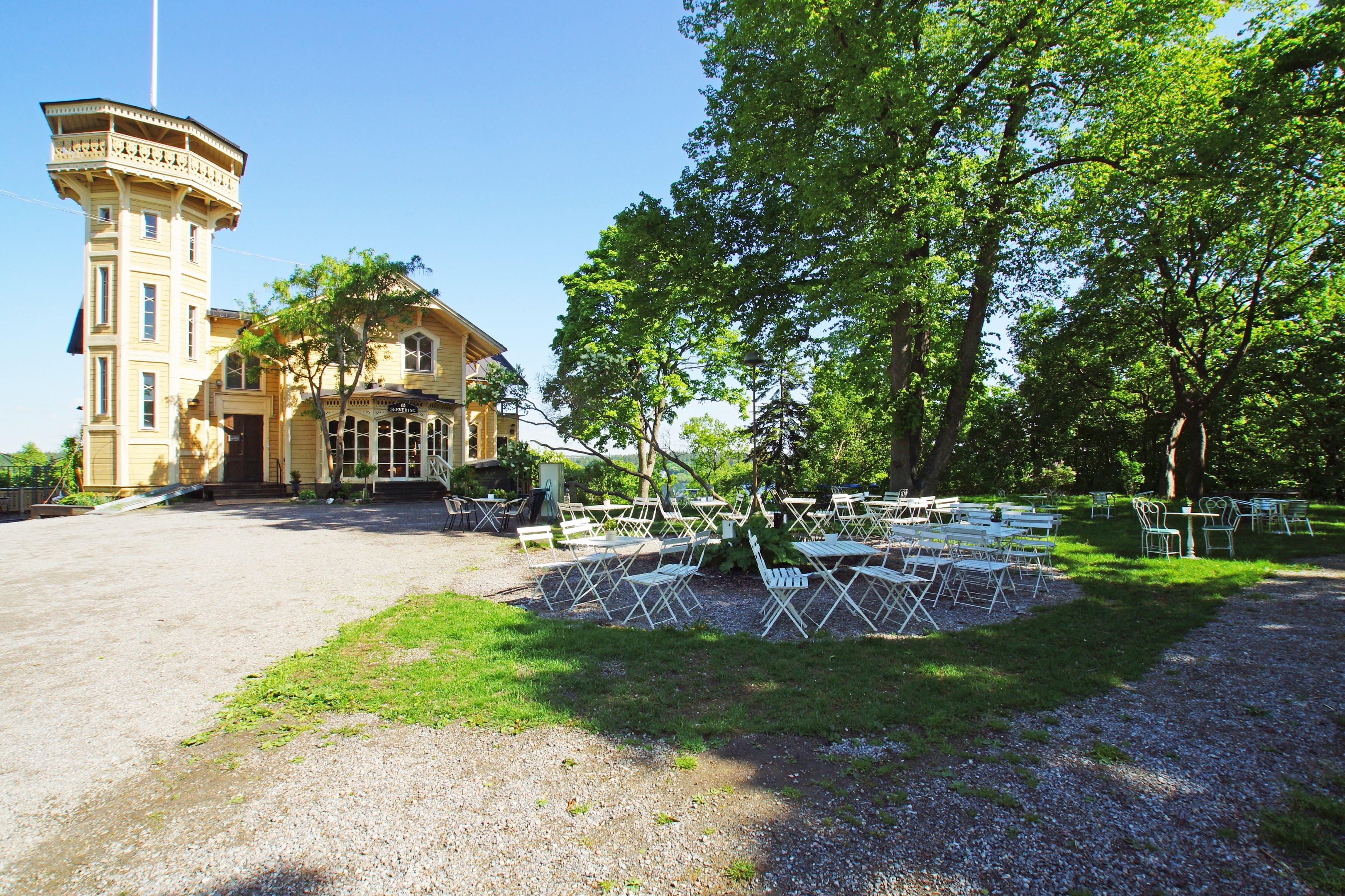 Lyran ett toppfint café