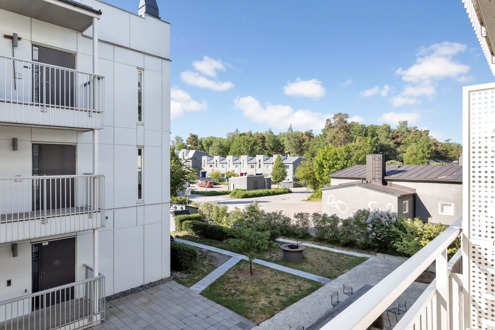 Bostadsbild från Bernadottestigen 1B, Såld i Valsätra, Uppsala