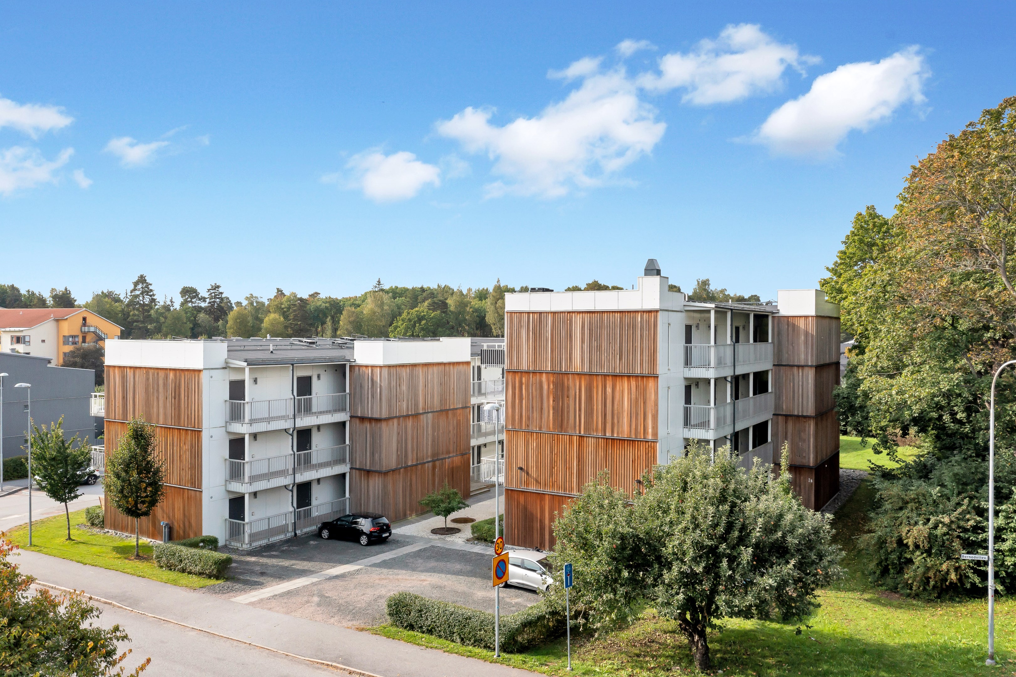Bostadsbild från Bernadottestigen 1B, Såld i Valsätra, Uppsala