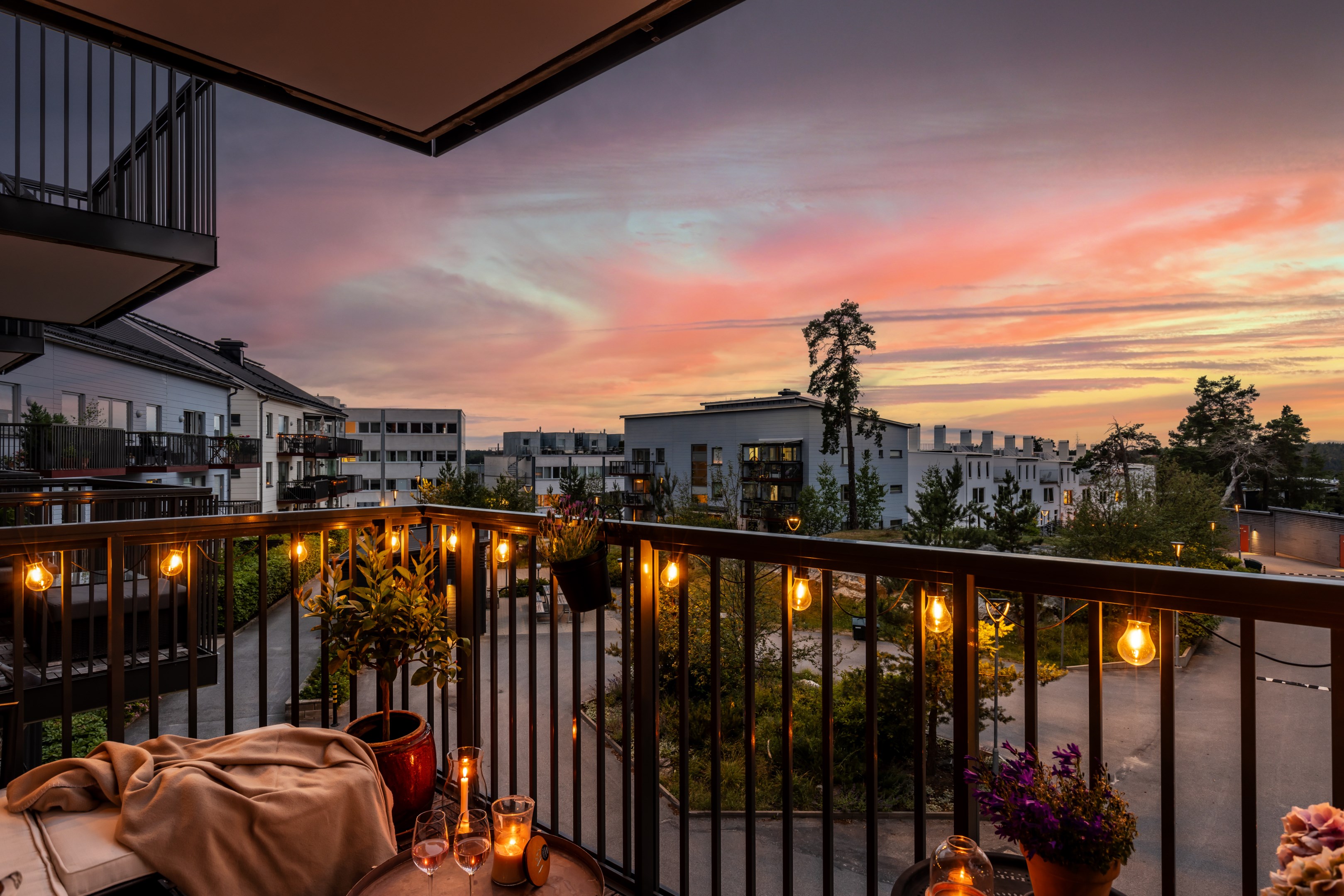 Bostadsbild från Hedenströms väg 20, 2 tr, Såld i Tollare, Nacka