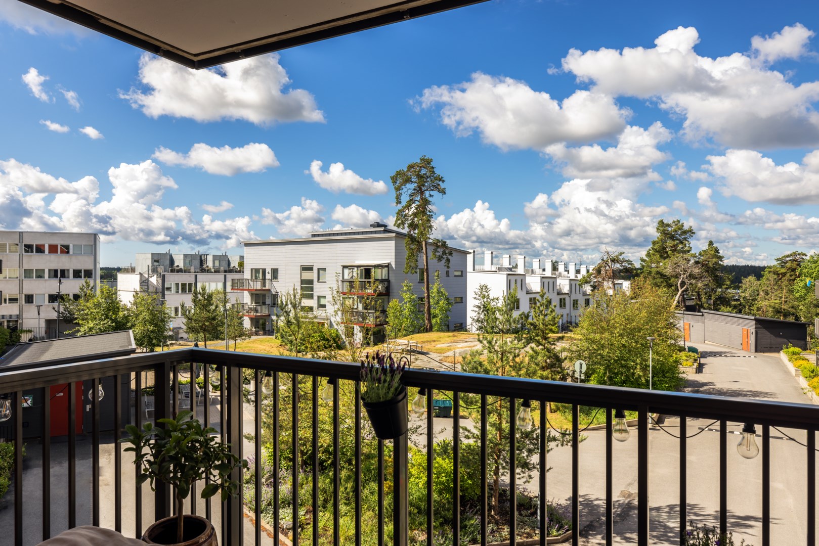 Bostadsbild från Hedenströms väg 20, 2 tr, Såld i Tollare, Nacka