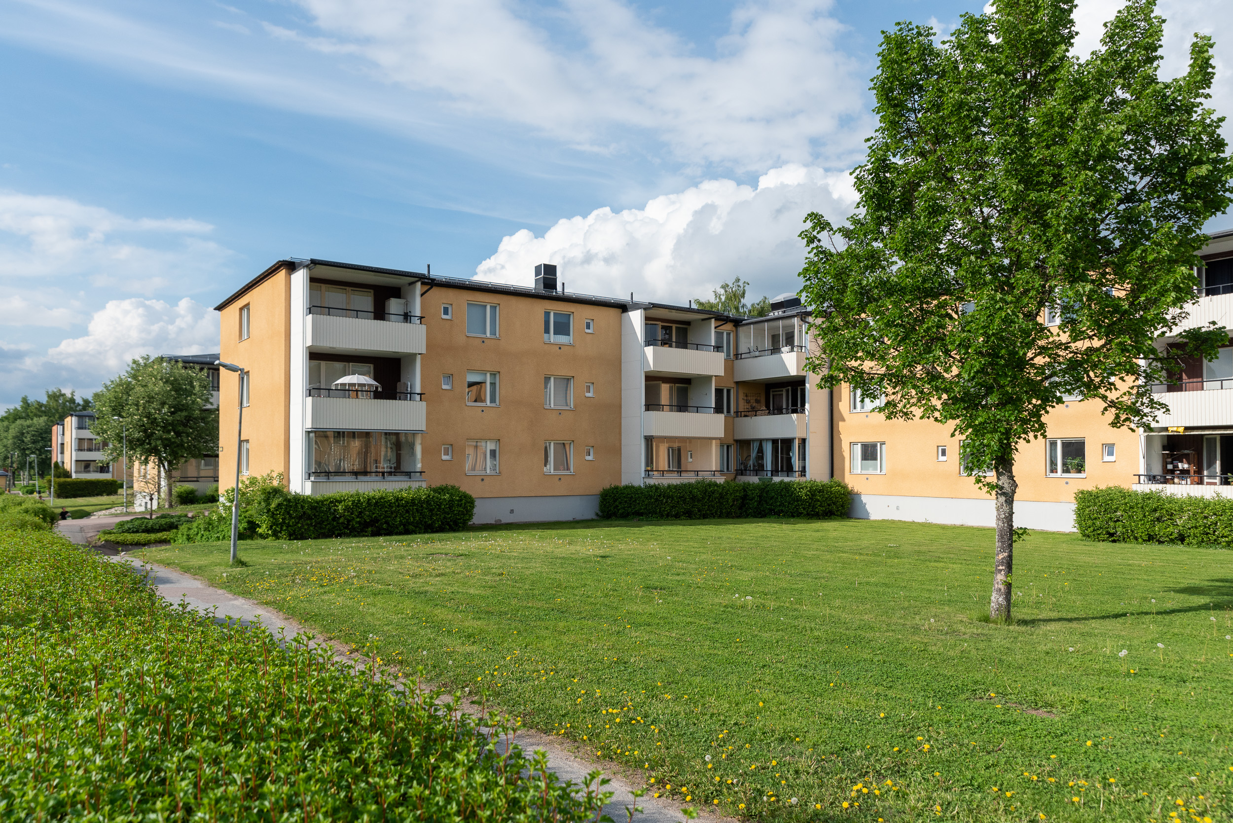 Bostadsbild från Kungsfågelgatan 33, Såld i Råby, Västerås