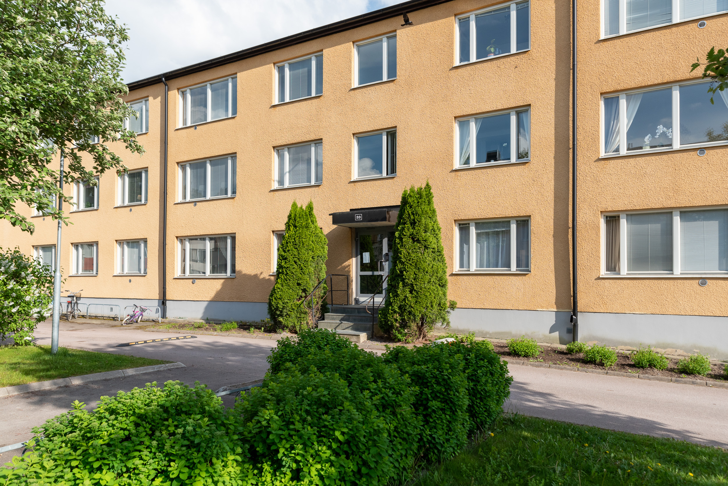 Bostadsbild från Kungsfågelgatan 33, Såld i Råby, Västerås