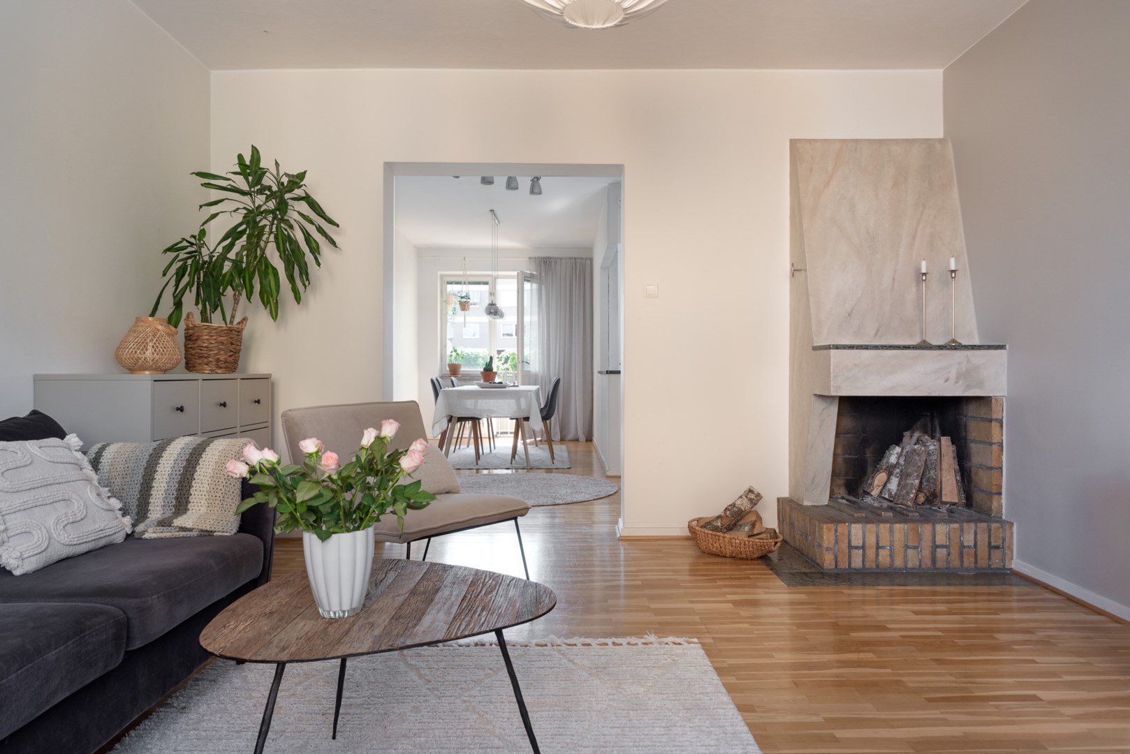 Bostadsbild från Domkyrkoesplanaden 7A, Såld i Centrum, Västerås