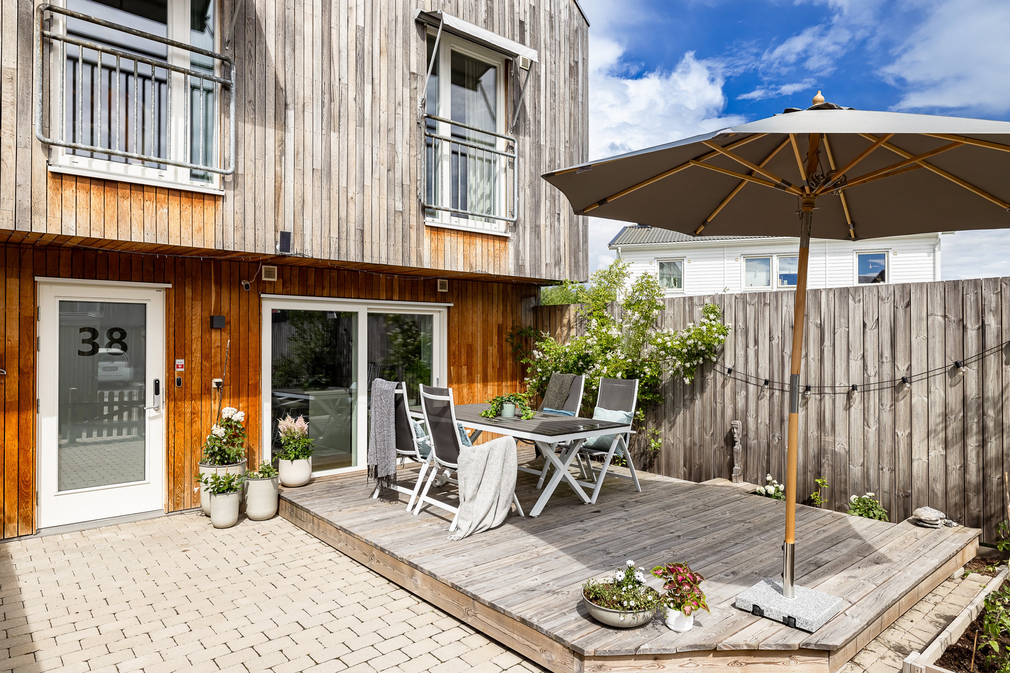 Bostadsbild från Stratusvägen 38, Såld i Fullerö, Uppsala