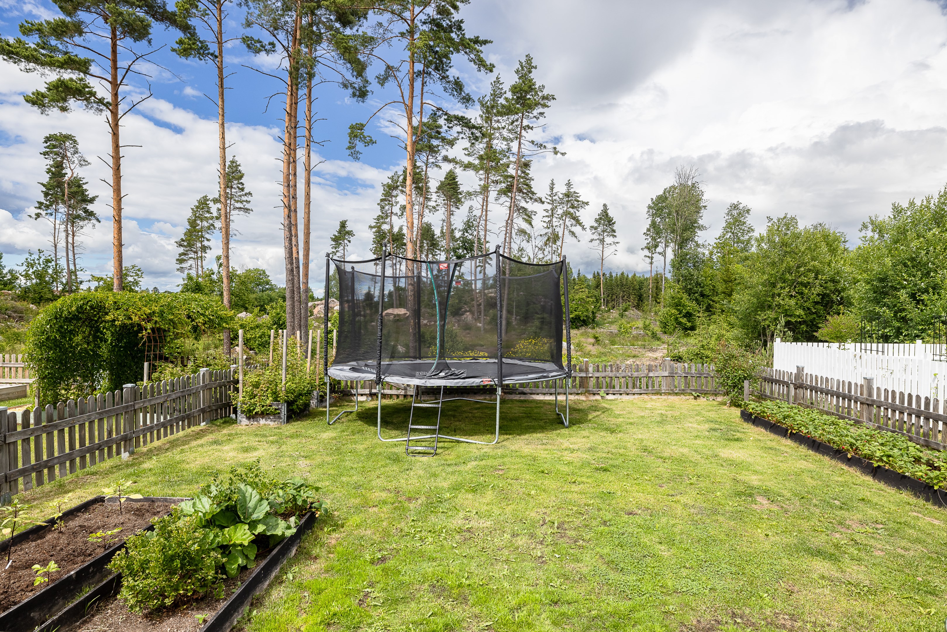 Bostadsbild från Stratusvägen 38, Såld i Fullerö, Uppsala