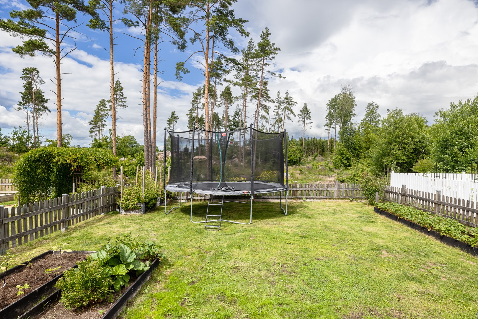 Bostadsbild från Stratusvägen 38, Såld i Fullerö, Uppsala