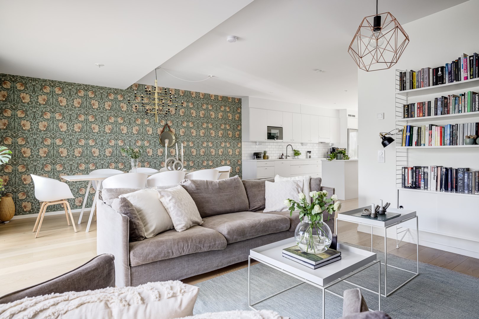 Bostadsbild från Stratusvägen 38, Såld i Fullerö, Uppsala