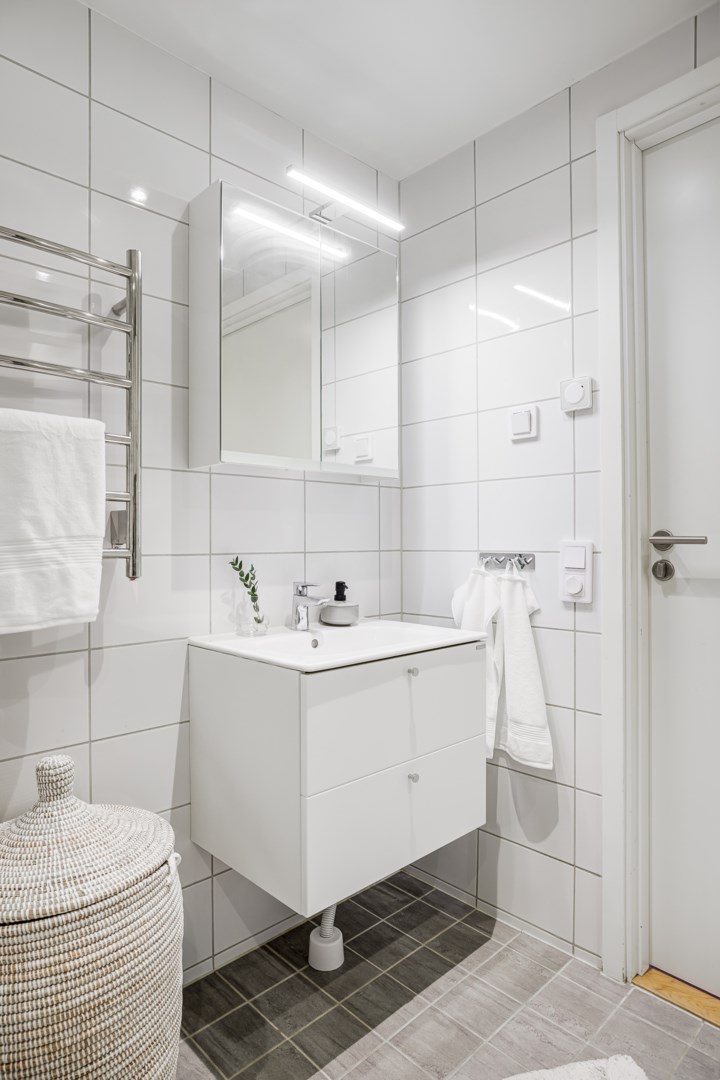 Bostadsbild från Stratusvägen 38, Såld i Fullerö, Uppsala